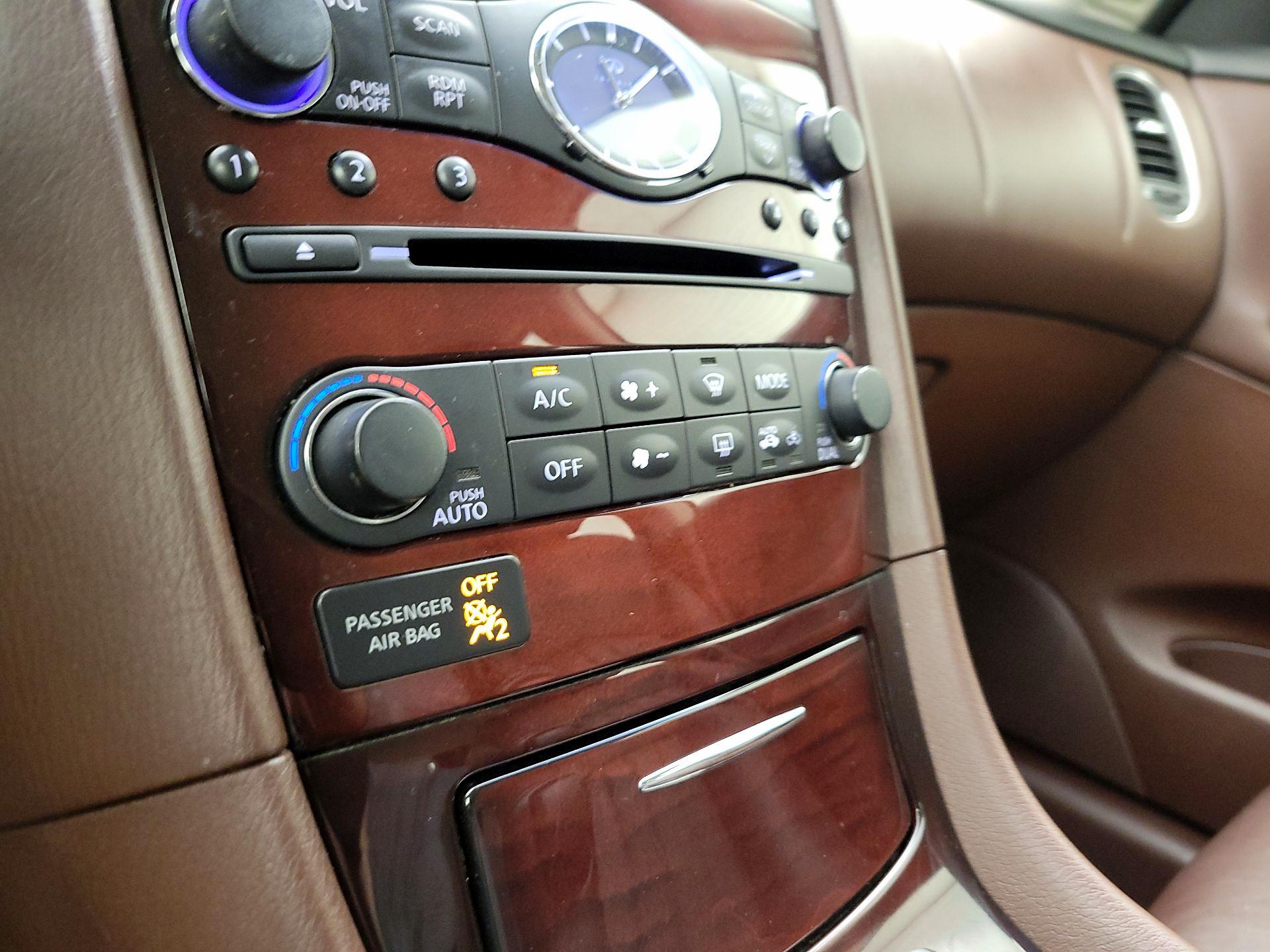 Thumbnail: 2016 INFINITI QX50 - 17
