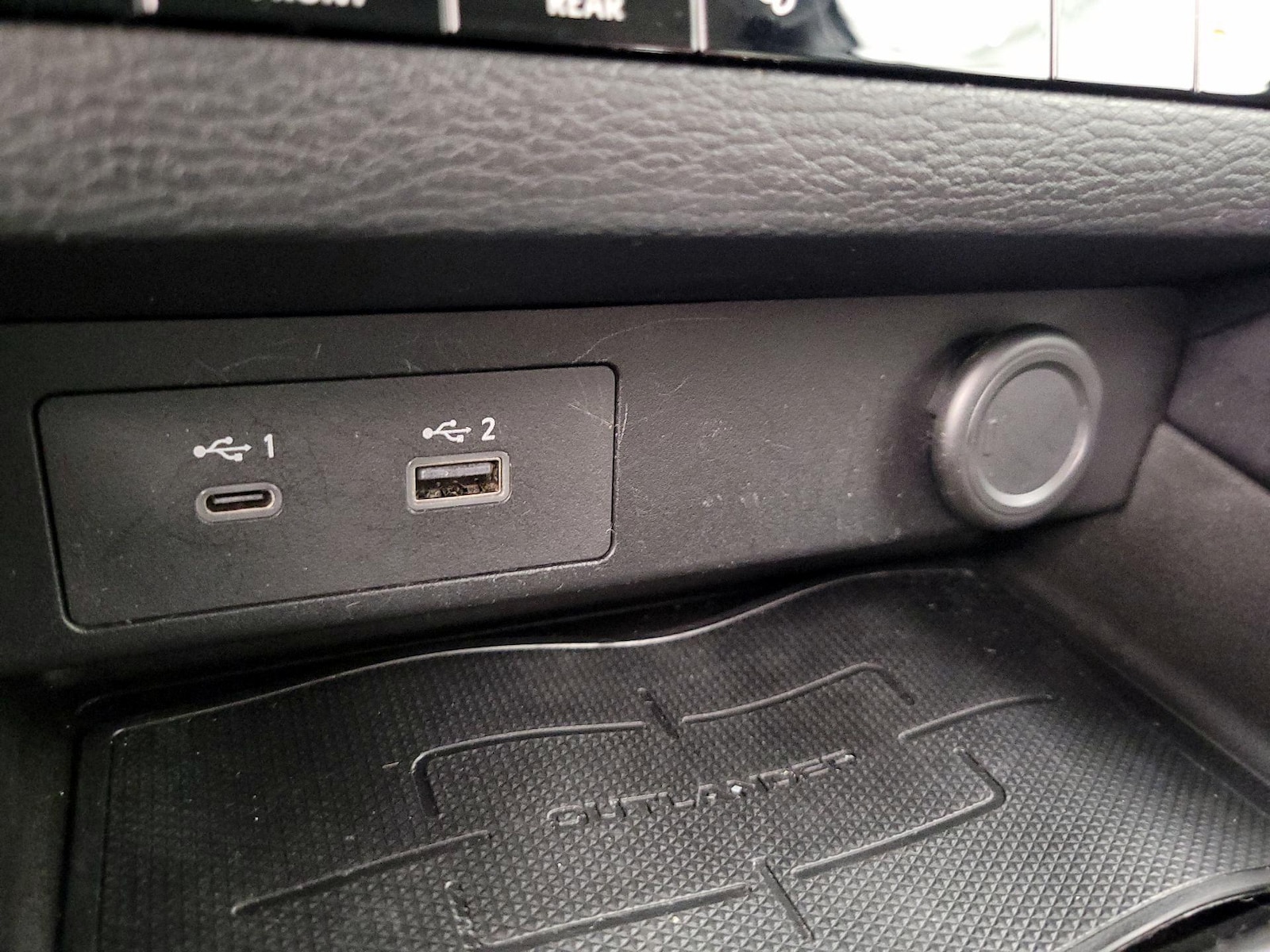 2022 Mitsubishi Outlander ES - Photo 19