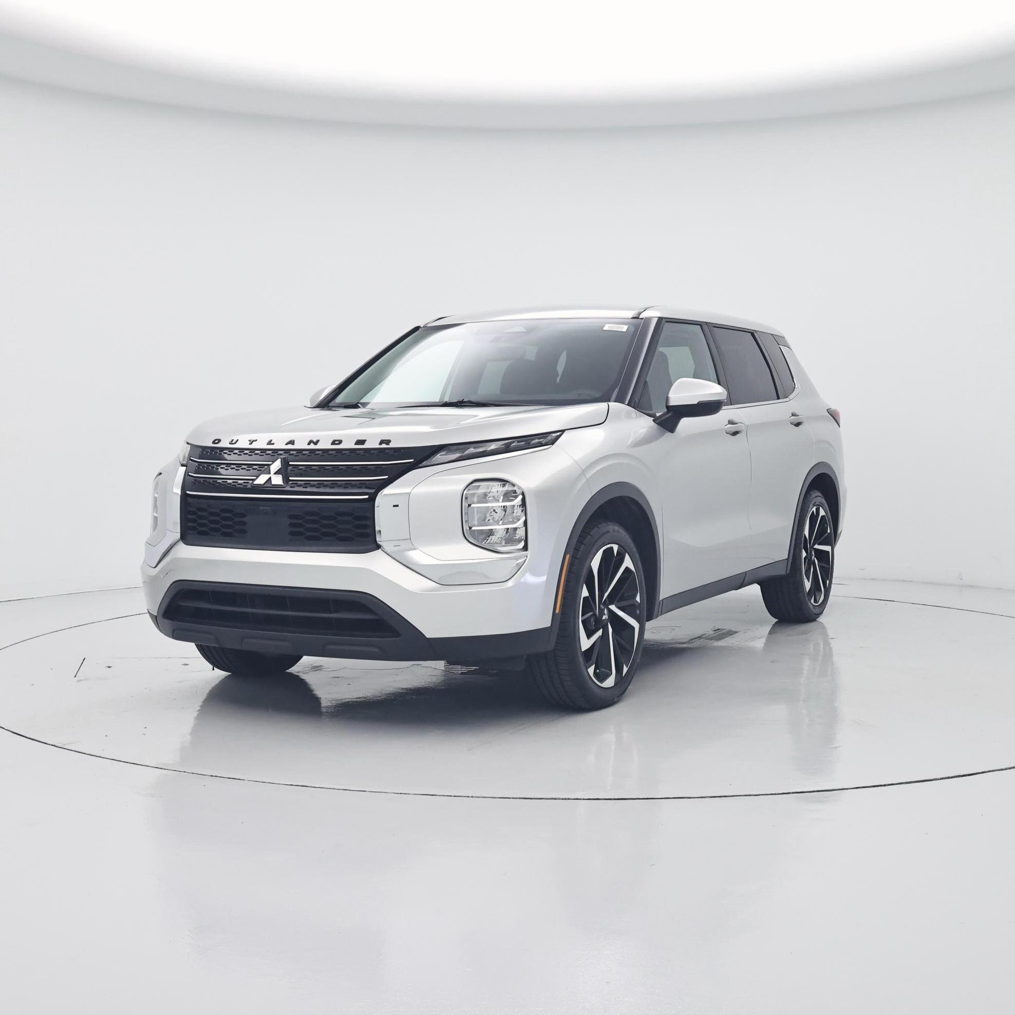 Thumbnail: 2022 Mitsubishi Outlander - 4