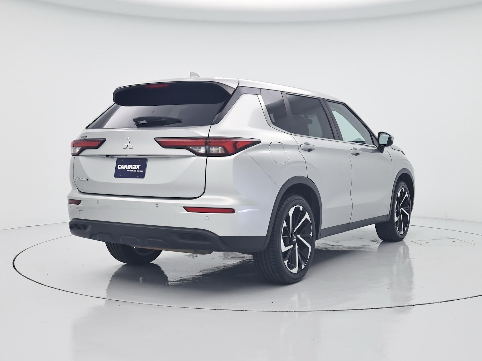 2022 Mitsubishi Outlander ES - Photo 9