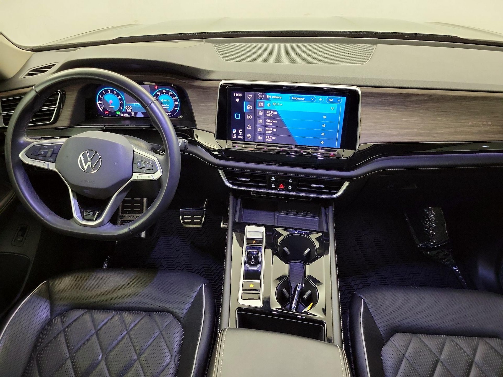 Apple CarPlay® & Android Auto™