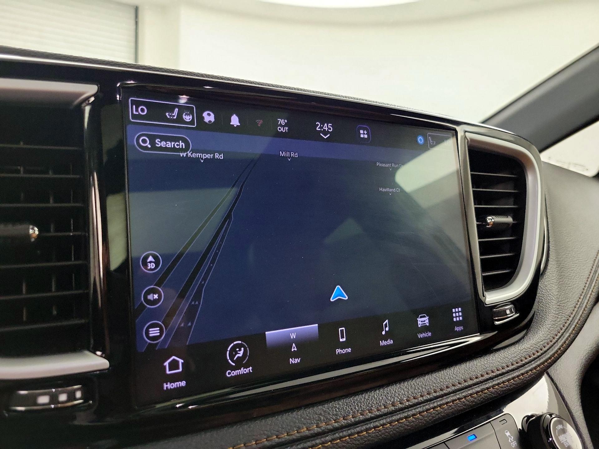 Thumbnail: 2023 Chrysler Pacifica - 12