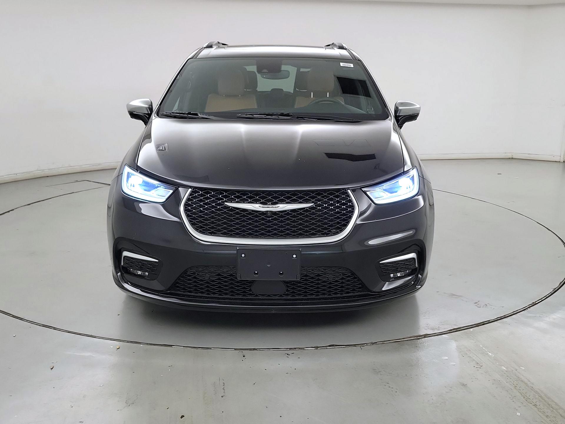 Thumbnail: 2023 Chrysler Pacifica - 2