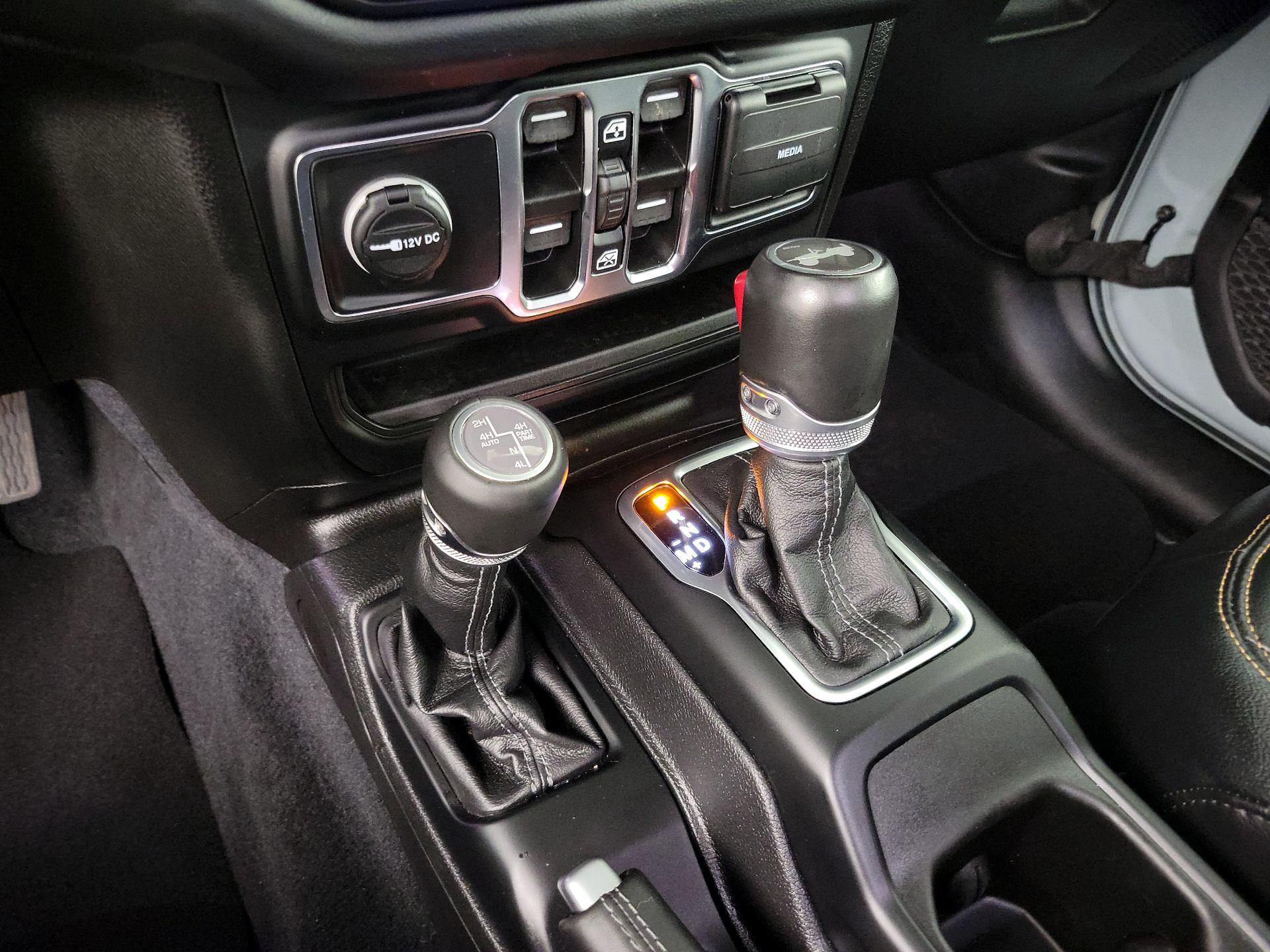 Thumbnail: 2024 Jeep Wrangler - 15