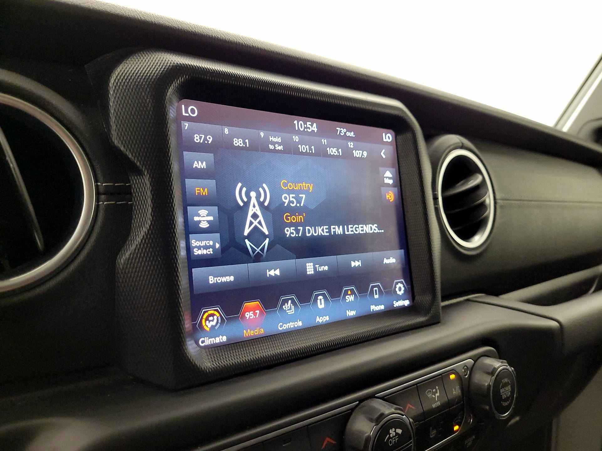 Thumbnail: 2020 Jeep Gladiator - 16
