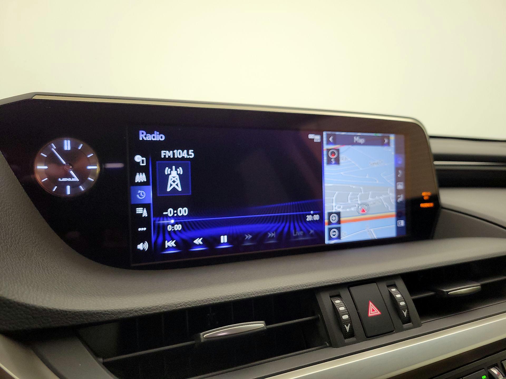 Thumbnail: 2019 Lexus ES - 16