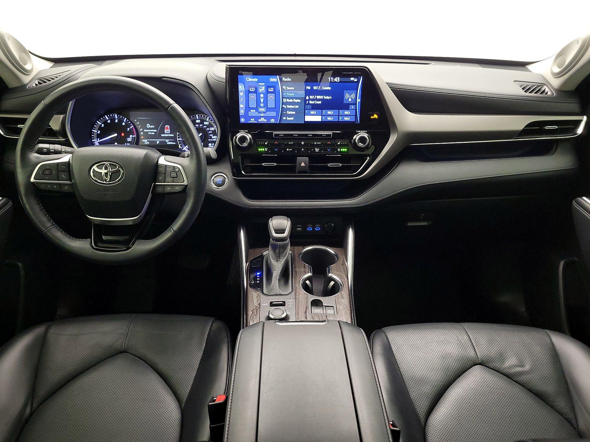 Thumbnail: 2022 Toyota Highlander - 9