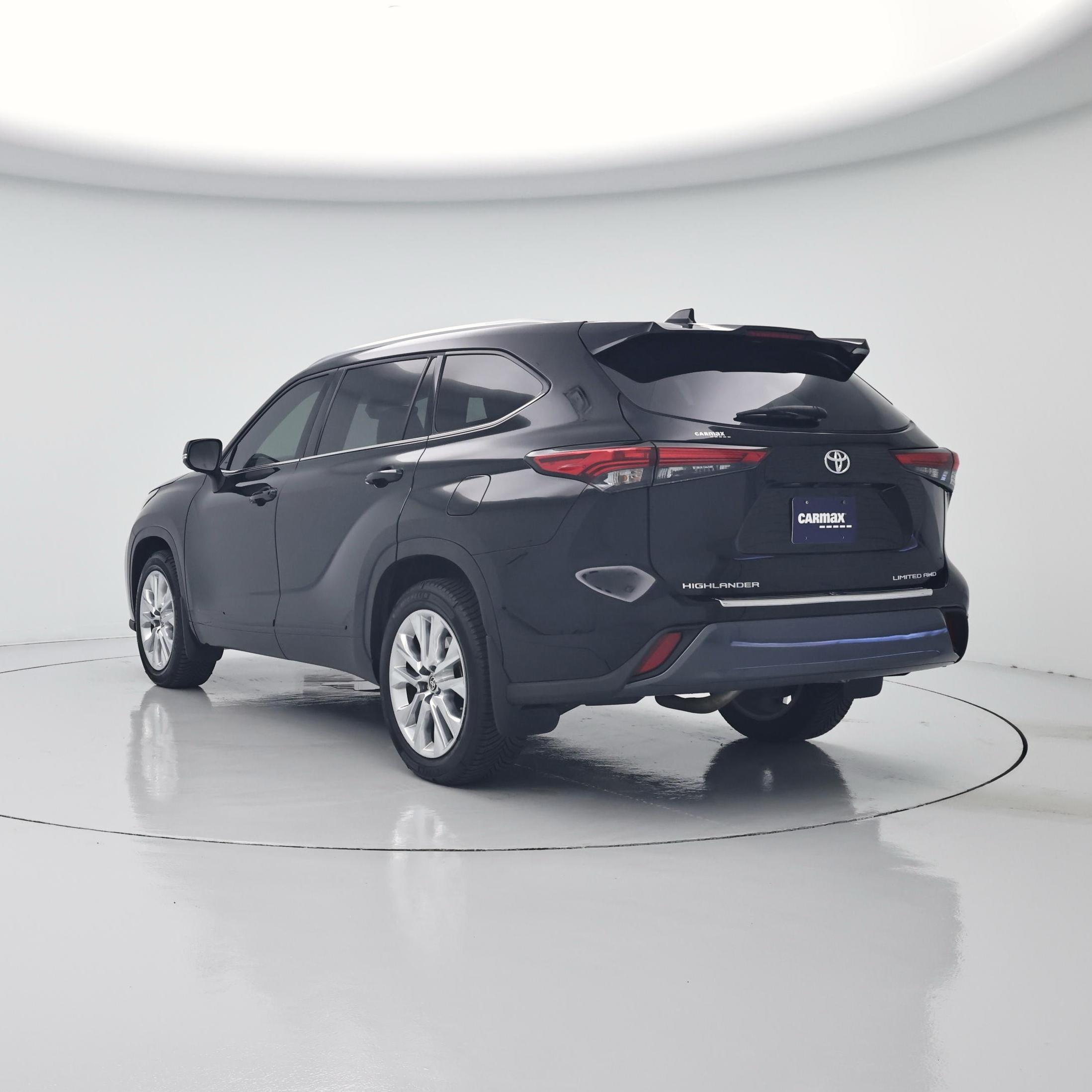 Thumbnail: 2022 Toyota Highlander - 2