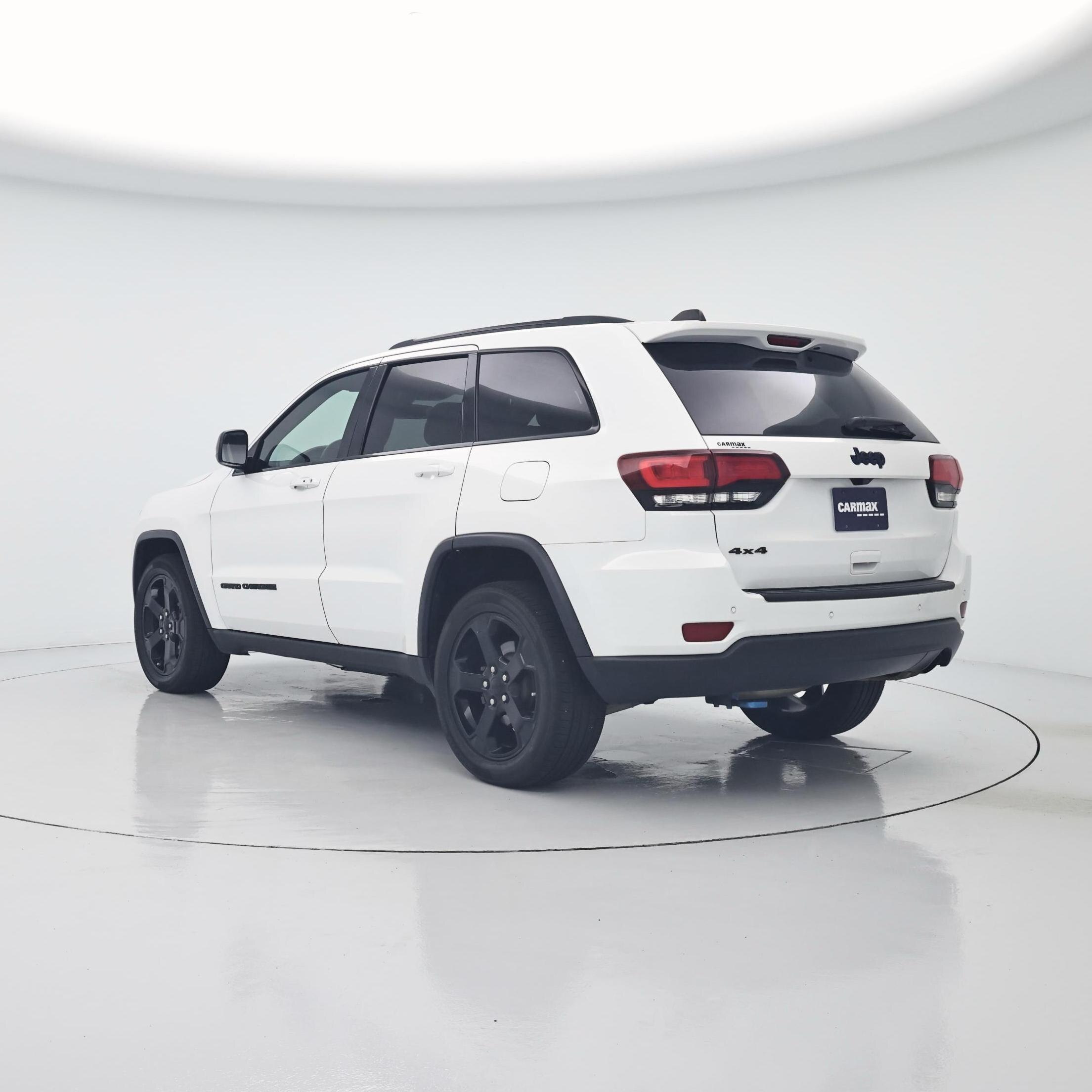 Thumbnail: 2018 Jeep Grand Cherokee - 2
