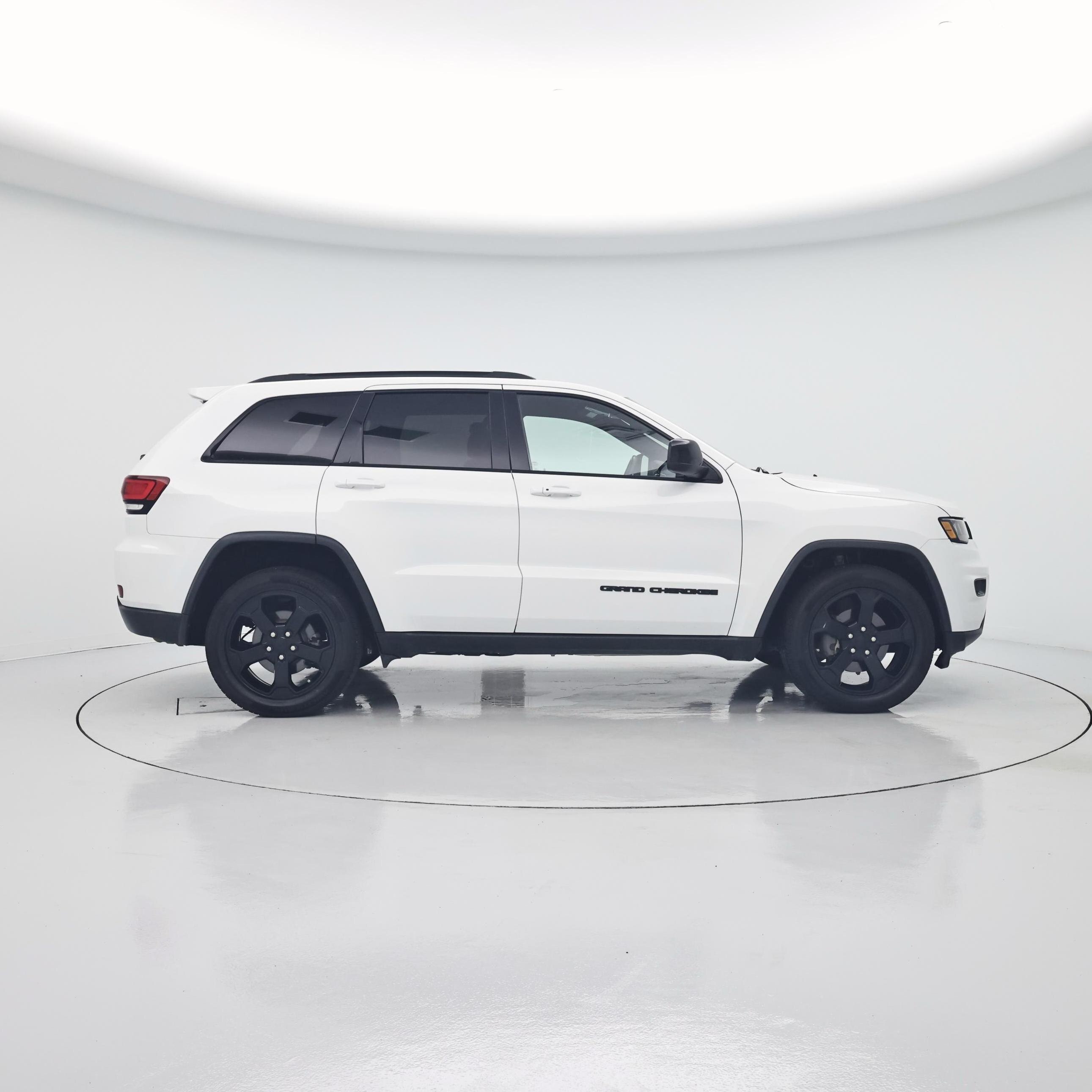 Thumbnail: 2018 Jeep Grand Cherokee - 7