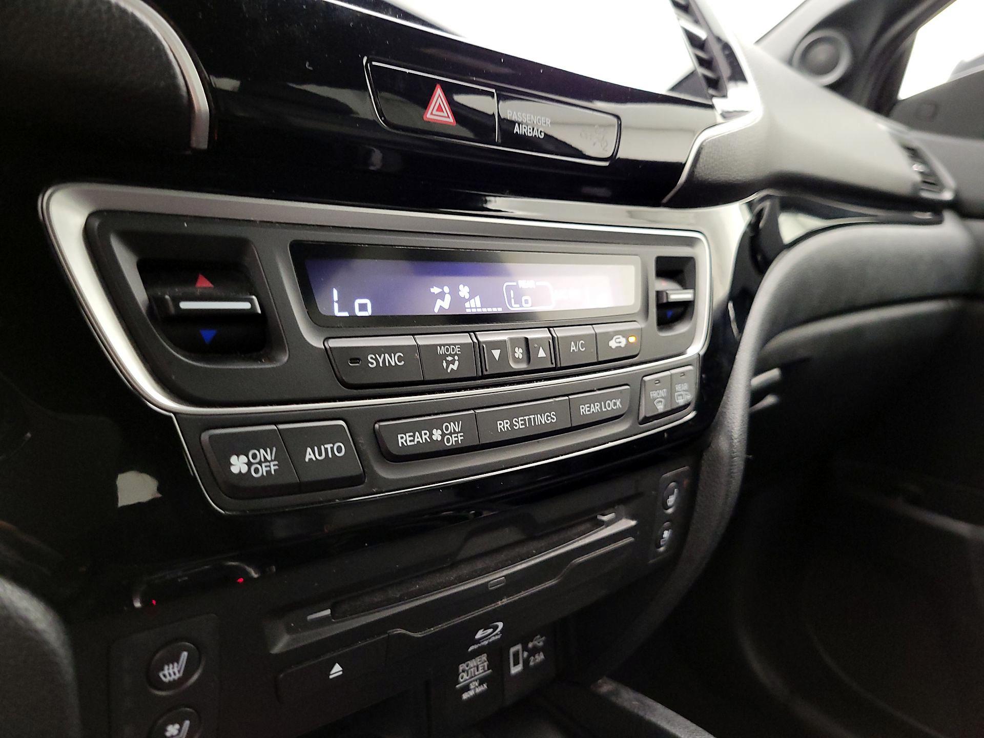 Thumbnail: 2021 Honda Pilot - 17