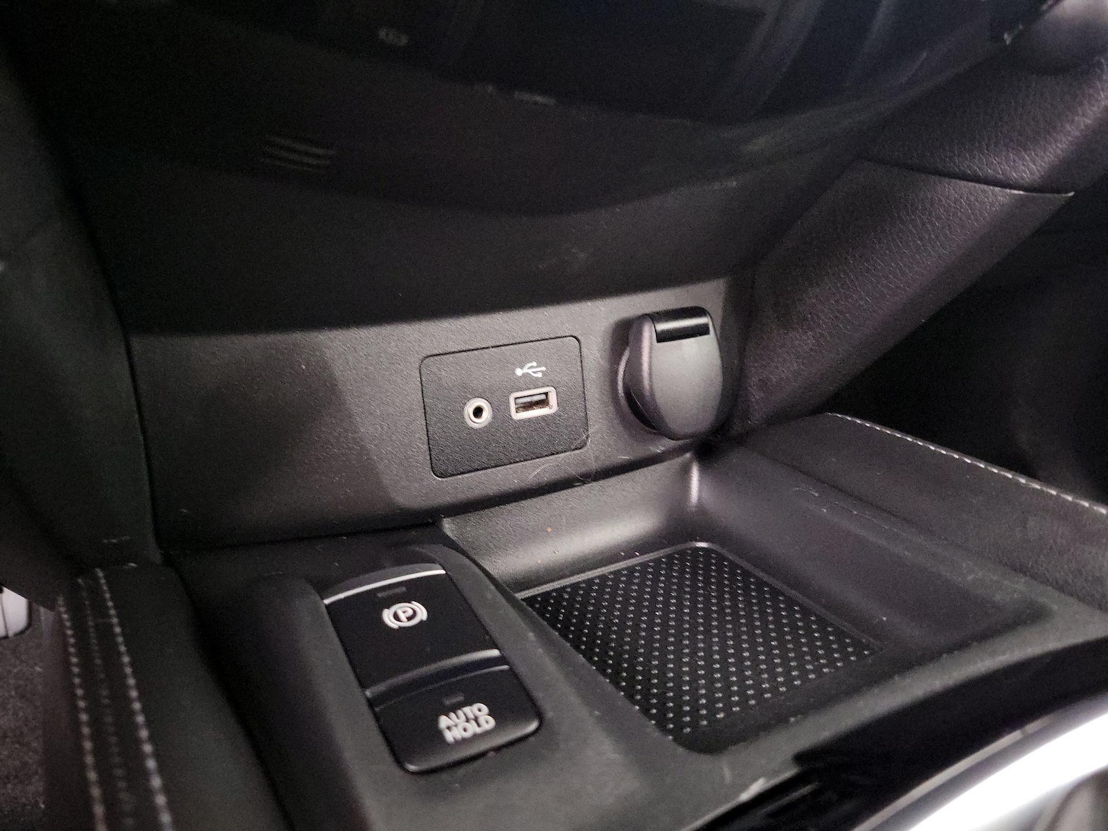 2020 Nissan Rogue Sport SV - Photo 19
