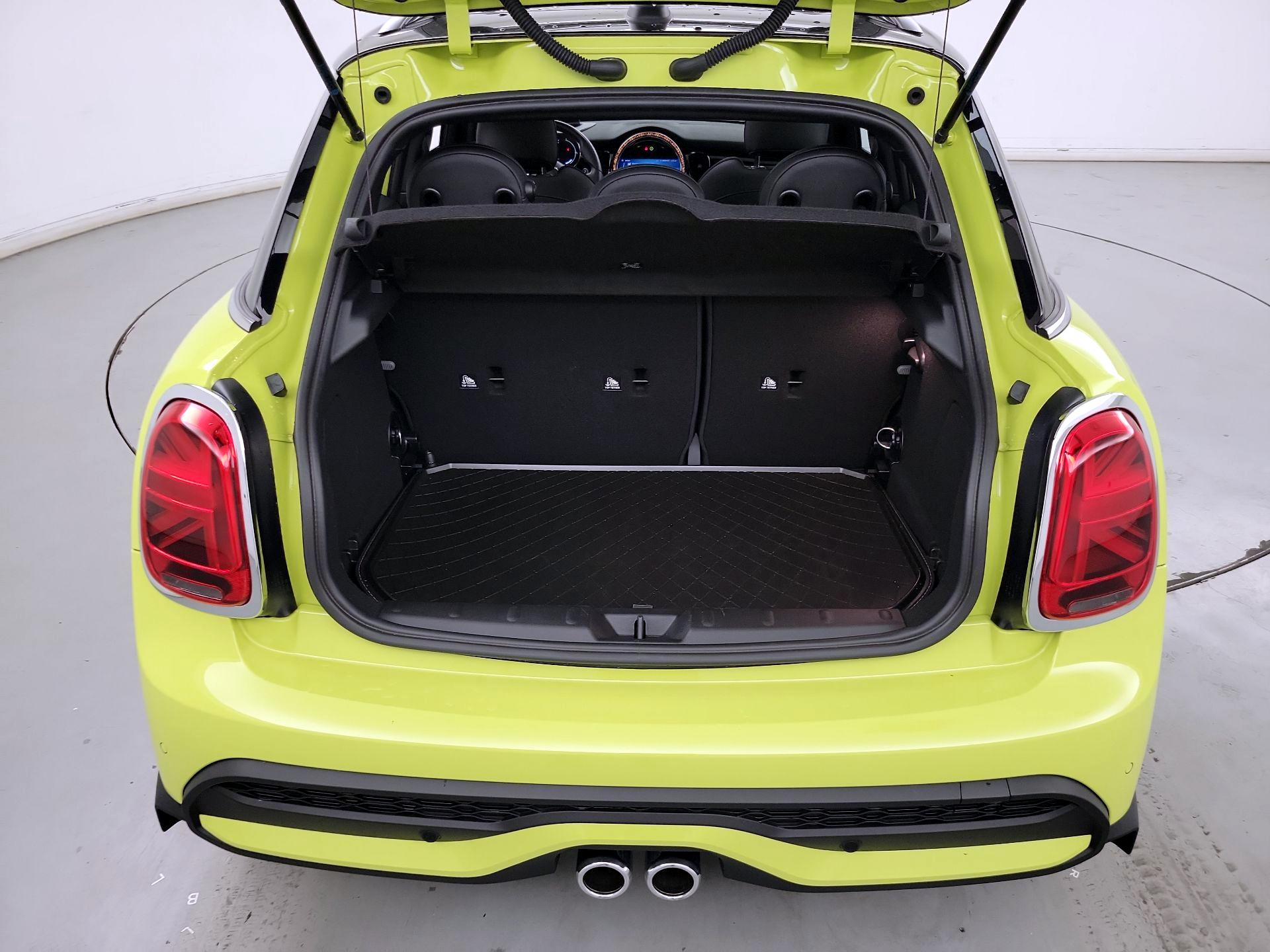 Thumbnail: 2023 MINI Cooper Hardtop - 20