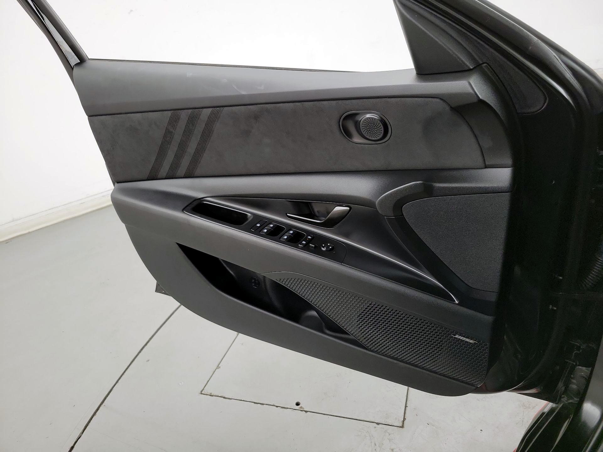 Thumbnail: 2025 Hyundai Elantra - 10