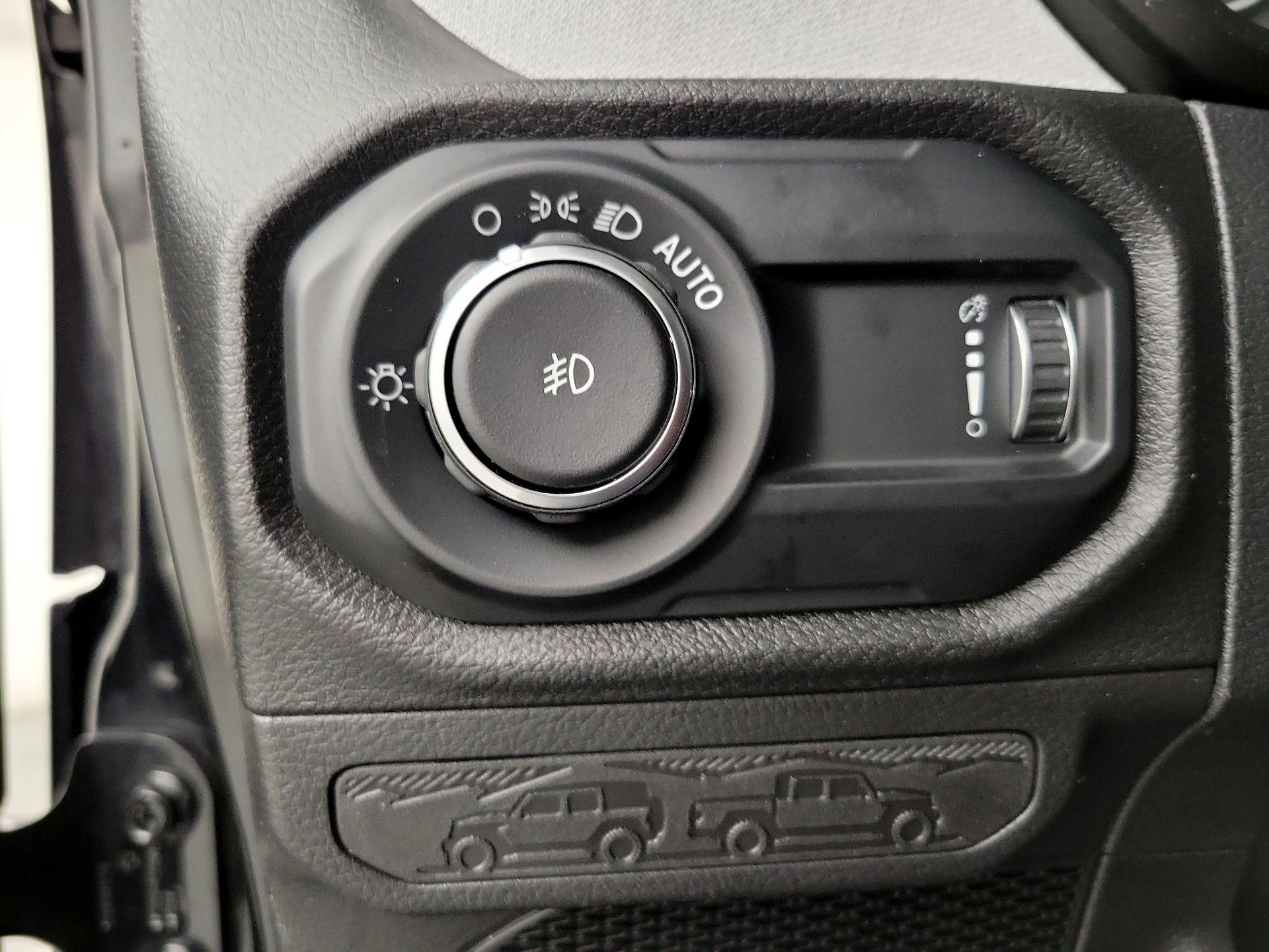 Thumbnail: 2025 Jeep Wrangler - 11