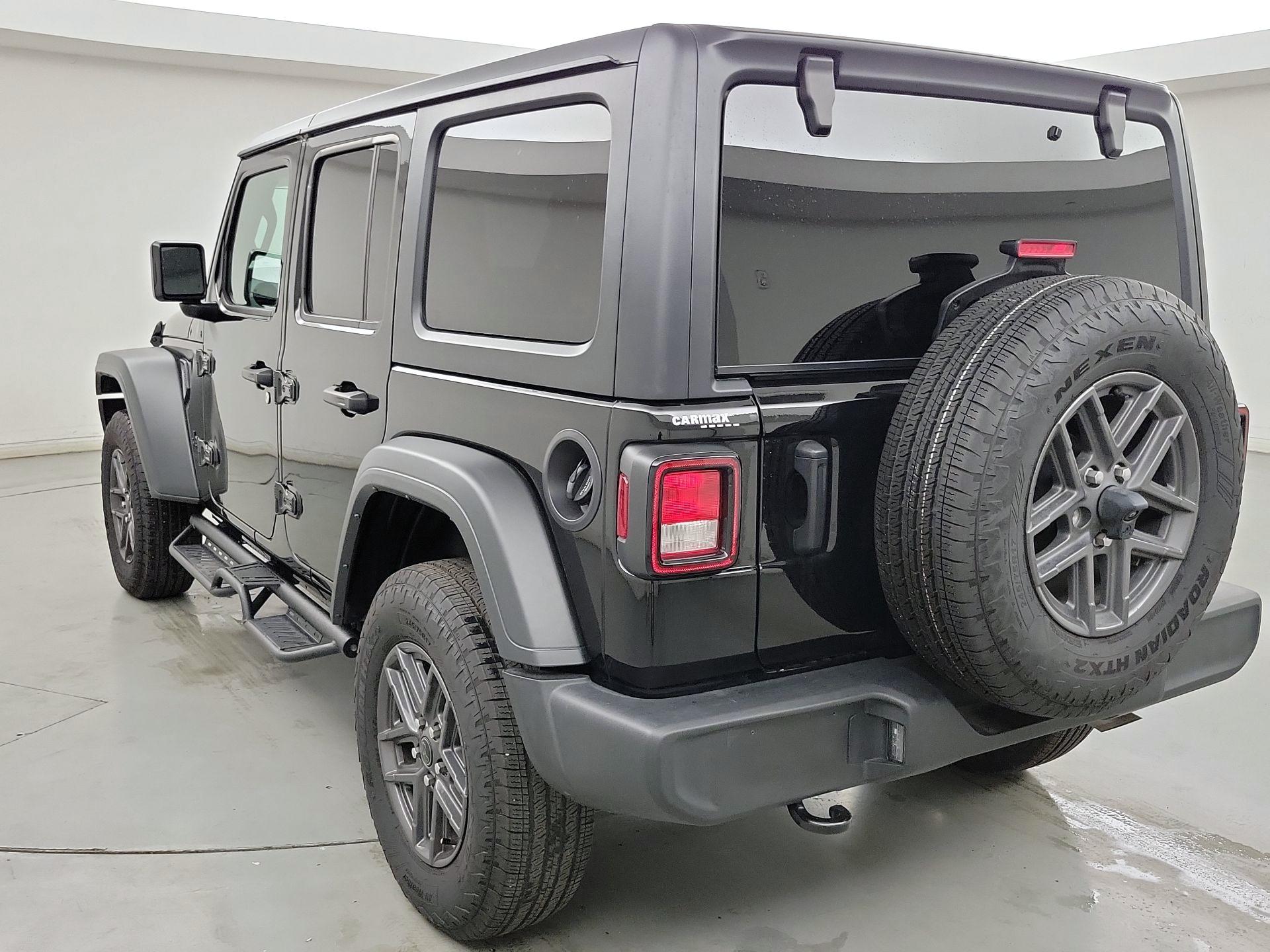 Thumbnail: 2025 Jeep Wrangler - 7