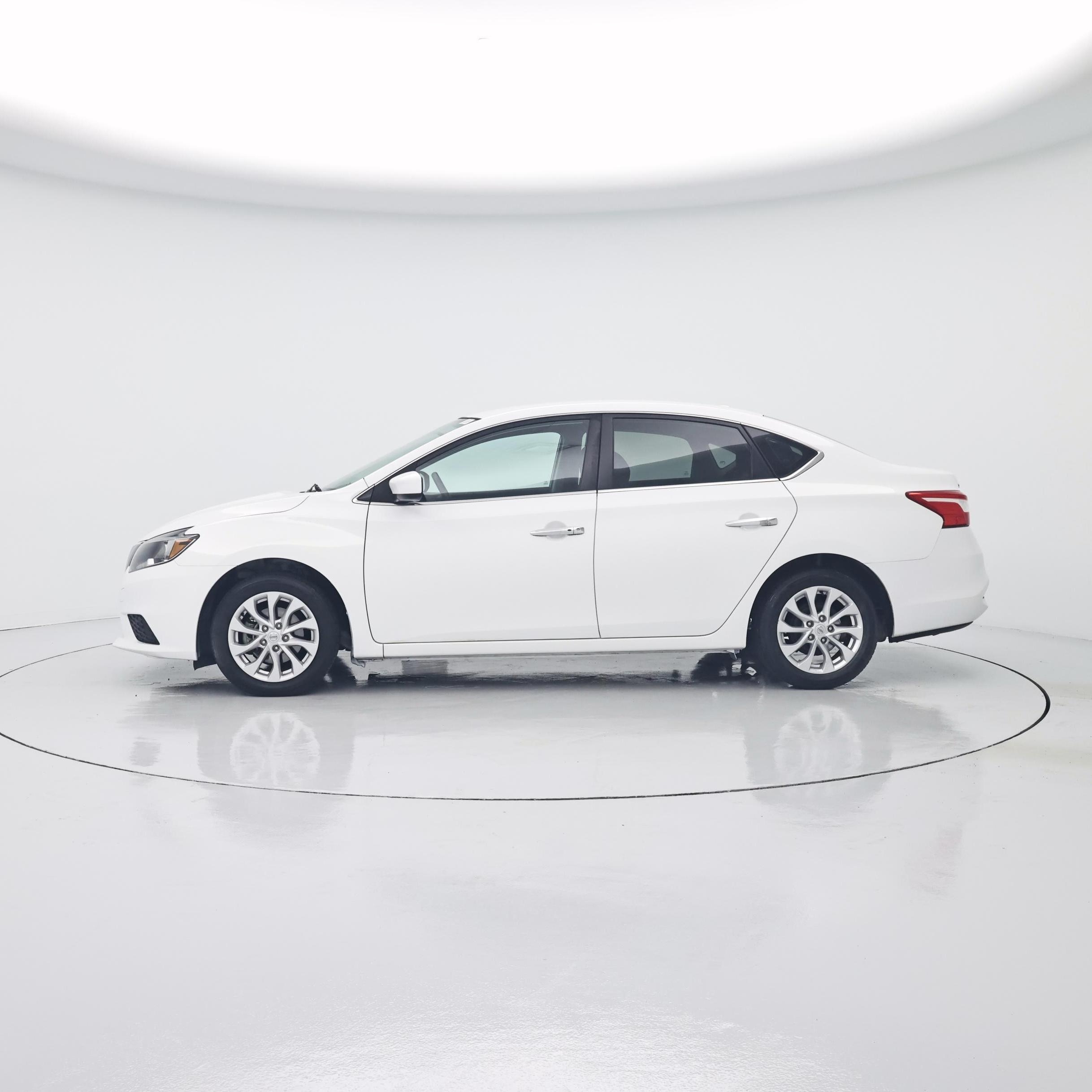 Thumbnail: 2019 Nissan Sentra - 3