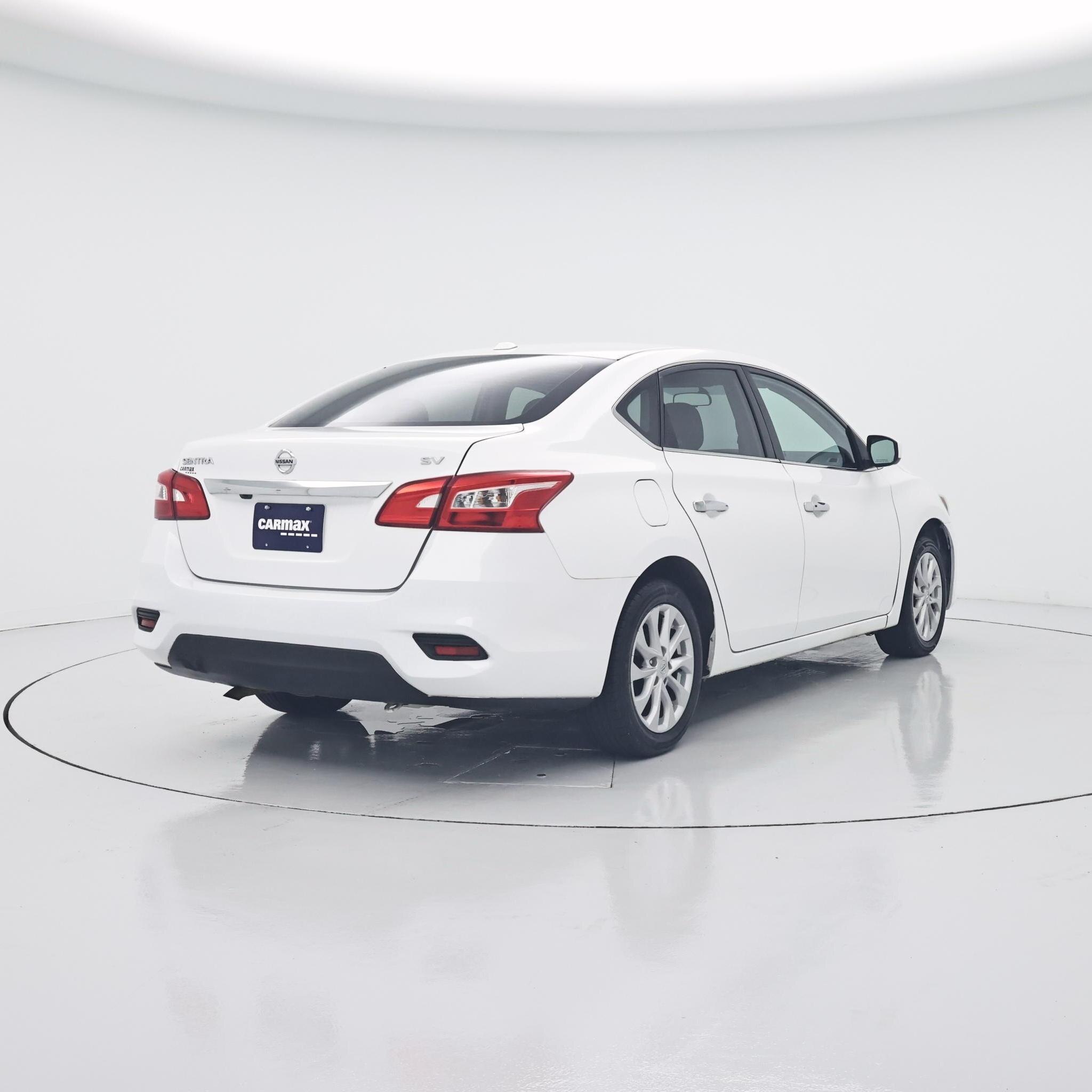 Thumbnail: 2019 Nissan Sentra - 8