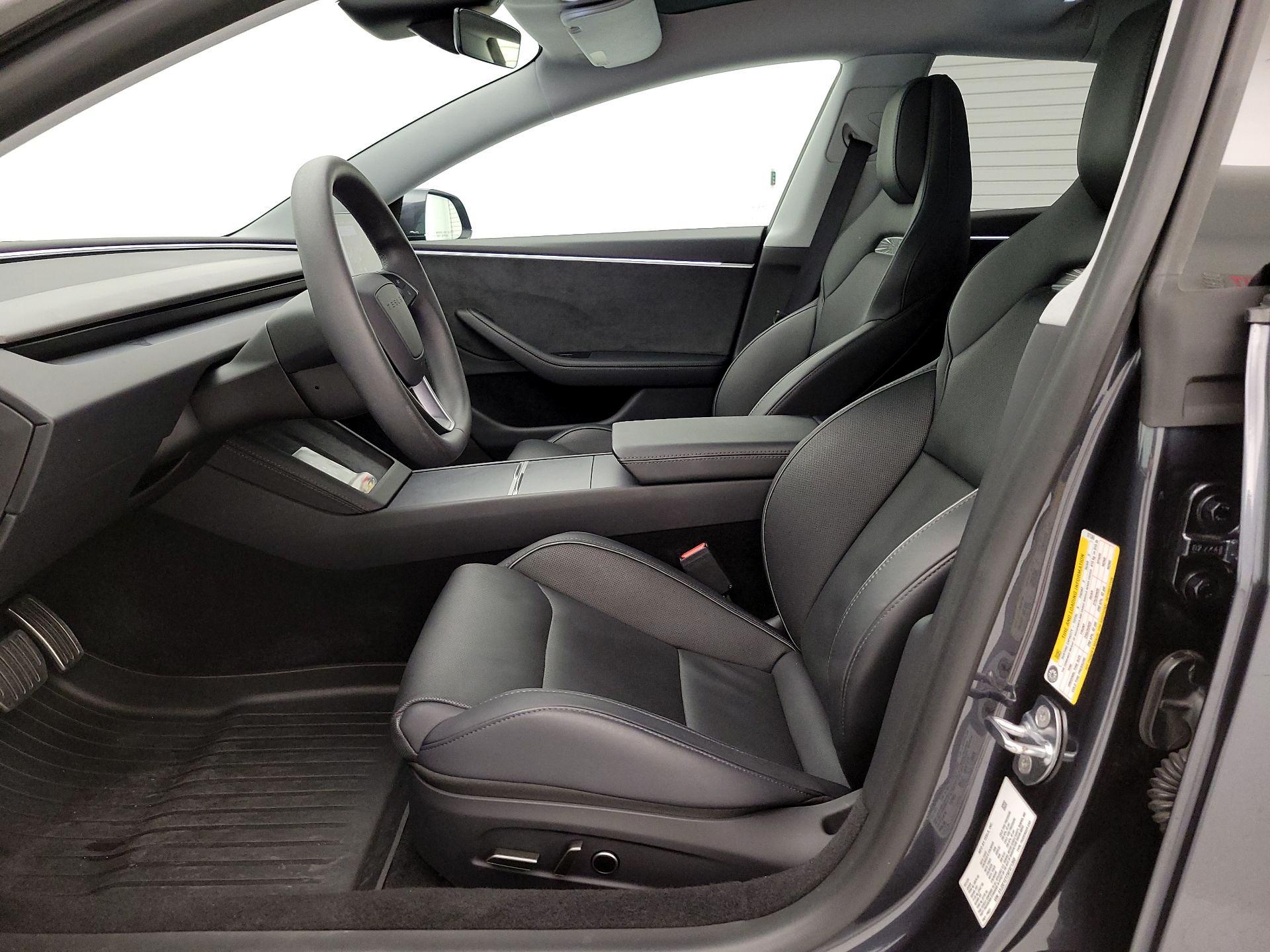 Thumbnail: 2025 Tesla Model 3 - 11