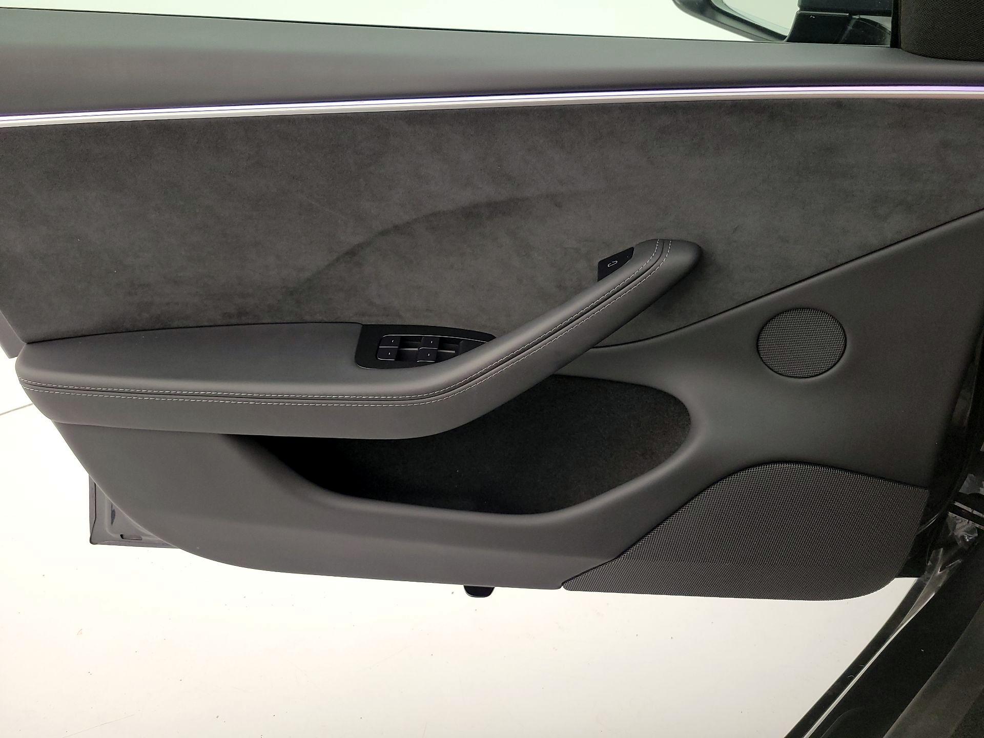 Thumbnail: 2025 Tesla Model 3 - 12