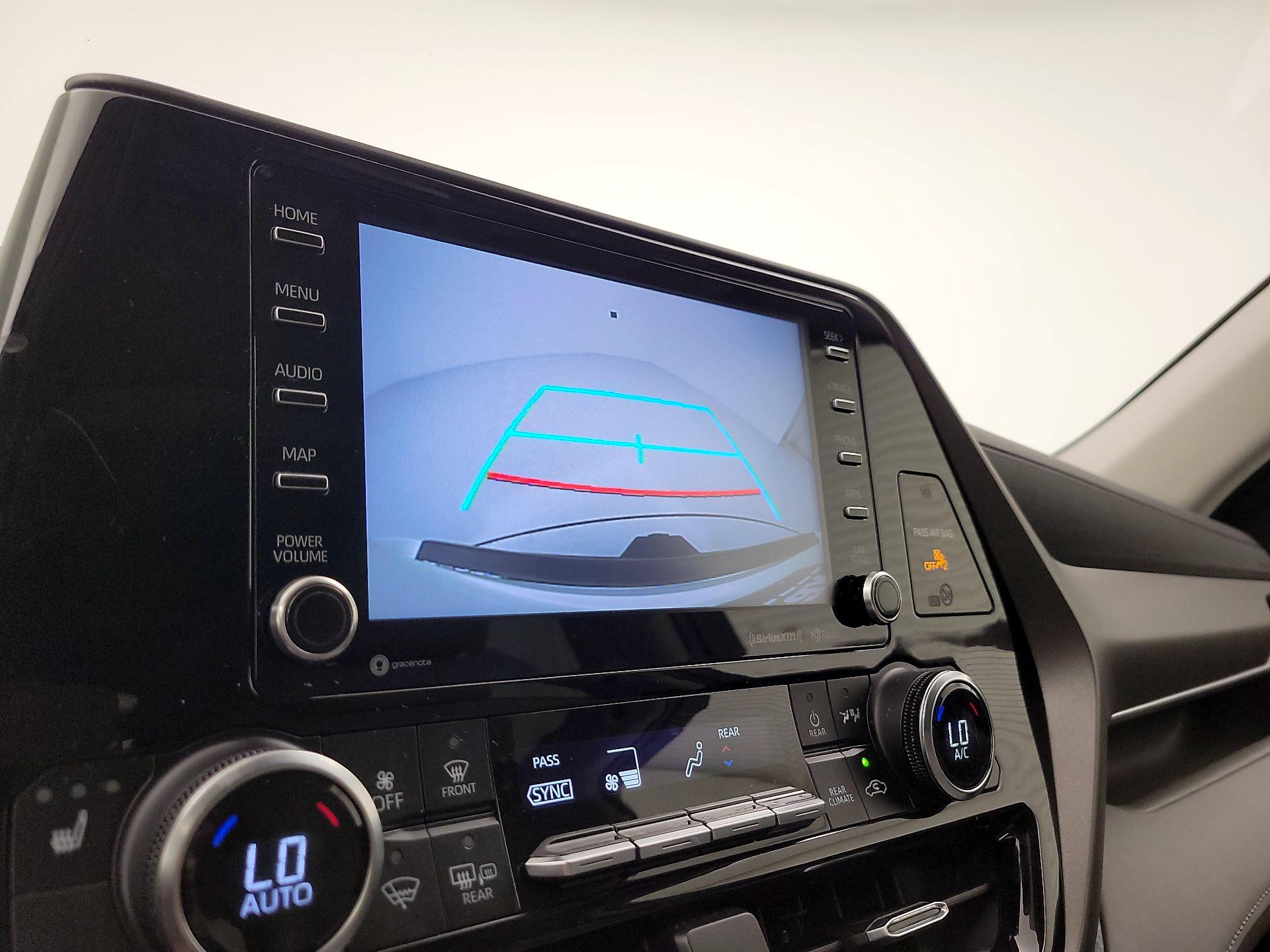 Thumbnail: 2020 Toyota Highlander - 15