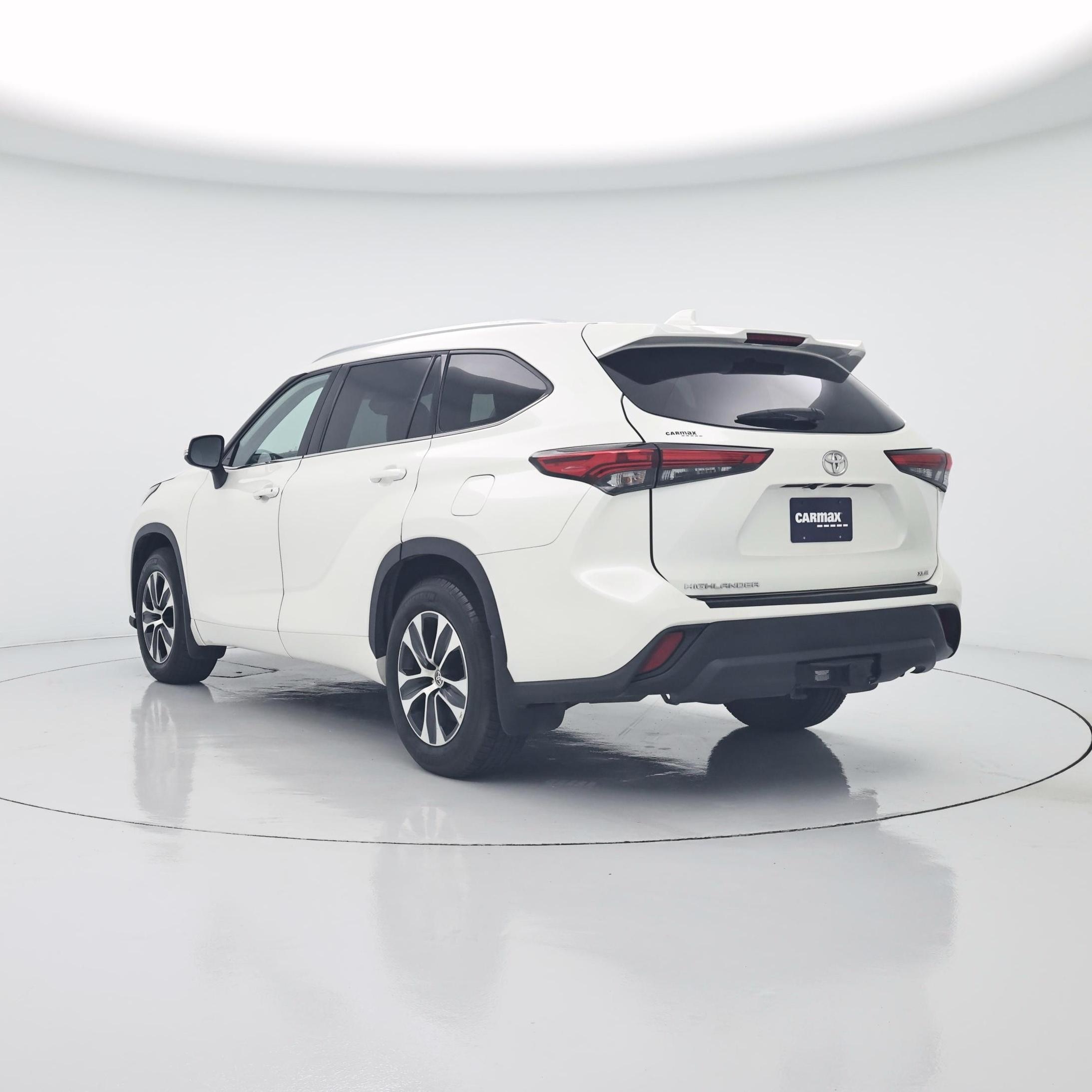 Thumbnail: 2020 Toyota Highlander - 2