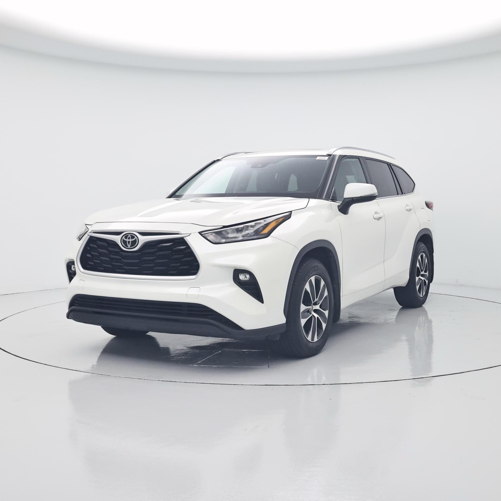 Thumbnail: 2020 Toyota Highlander - 4