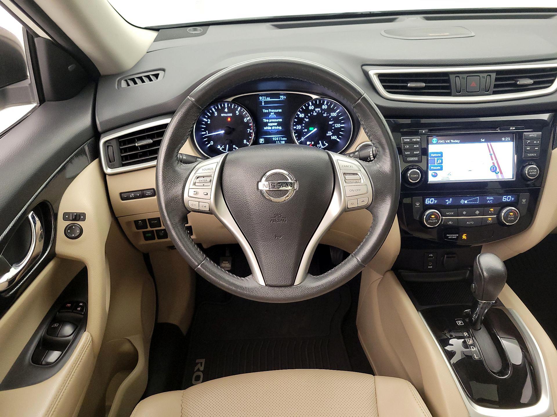 Thumbnail: 2016 Nissan Rogue - 10