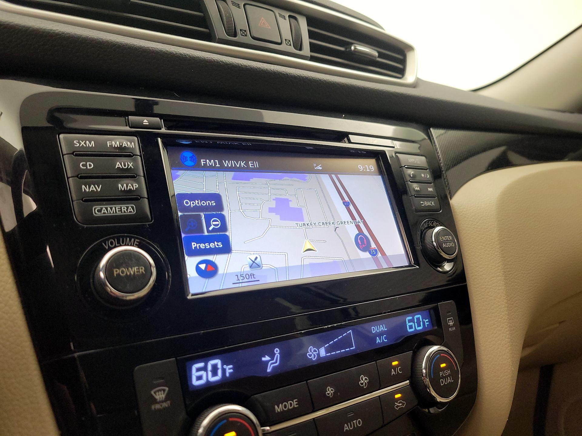 Thumbnail: 2016 Nissan Rogue - 14