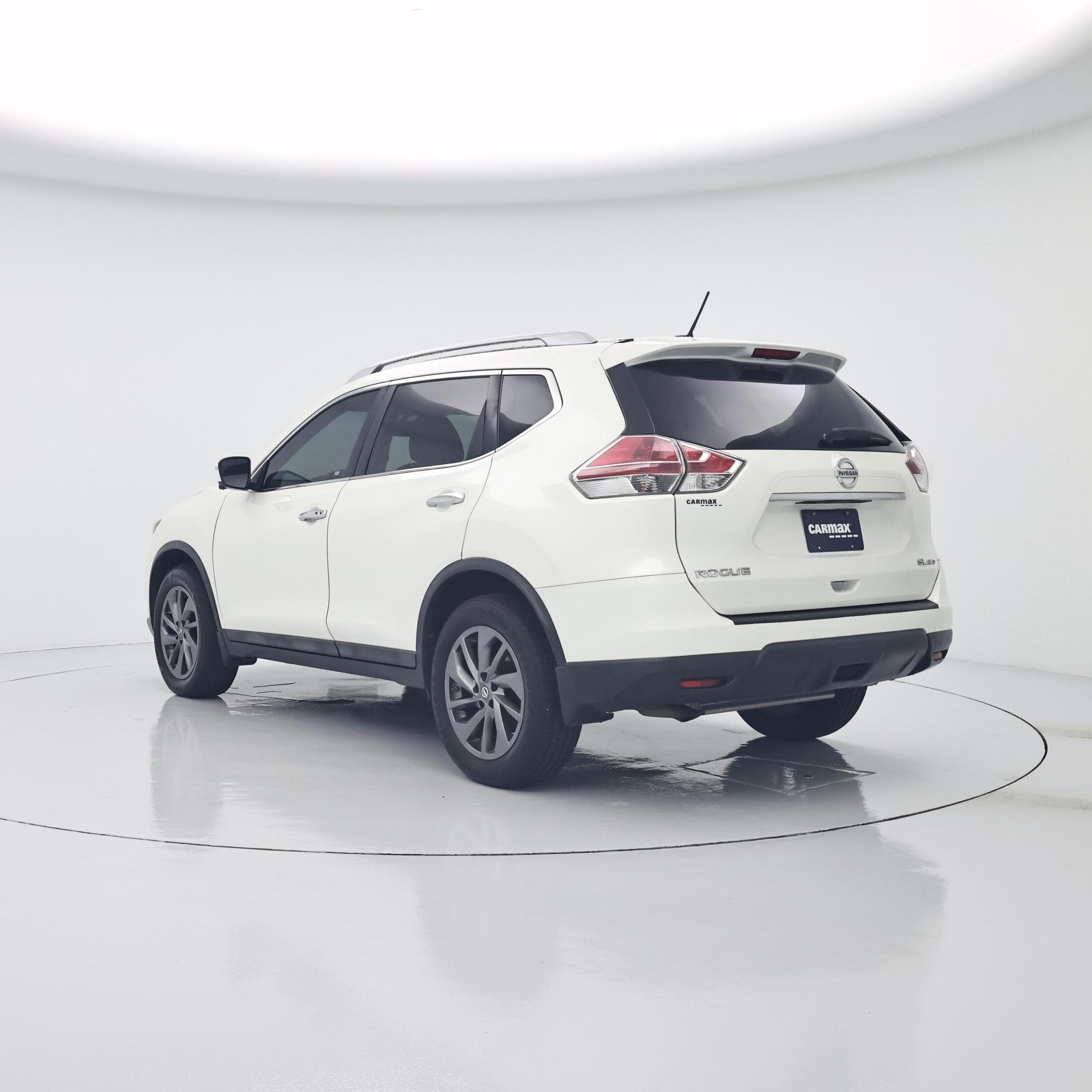 Thumbnail: 2016 Nissan Rogue - 2