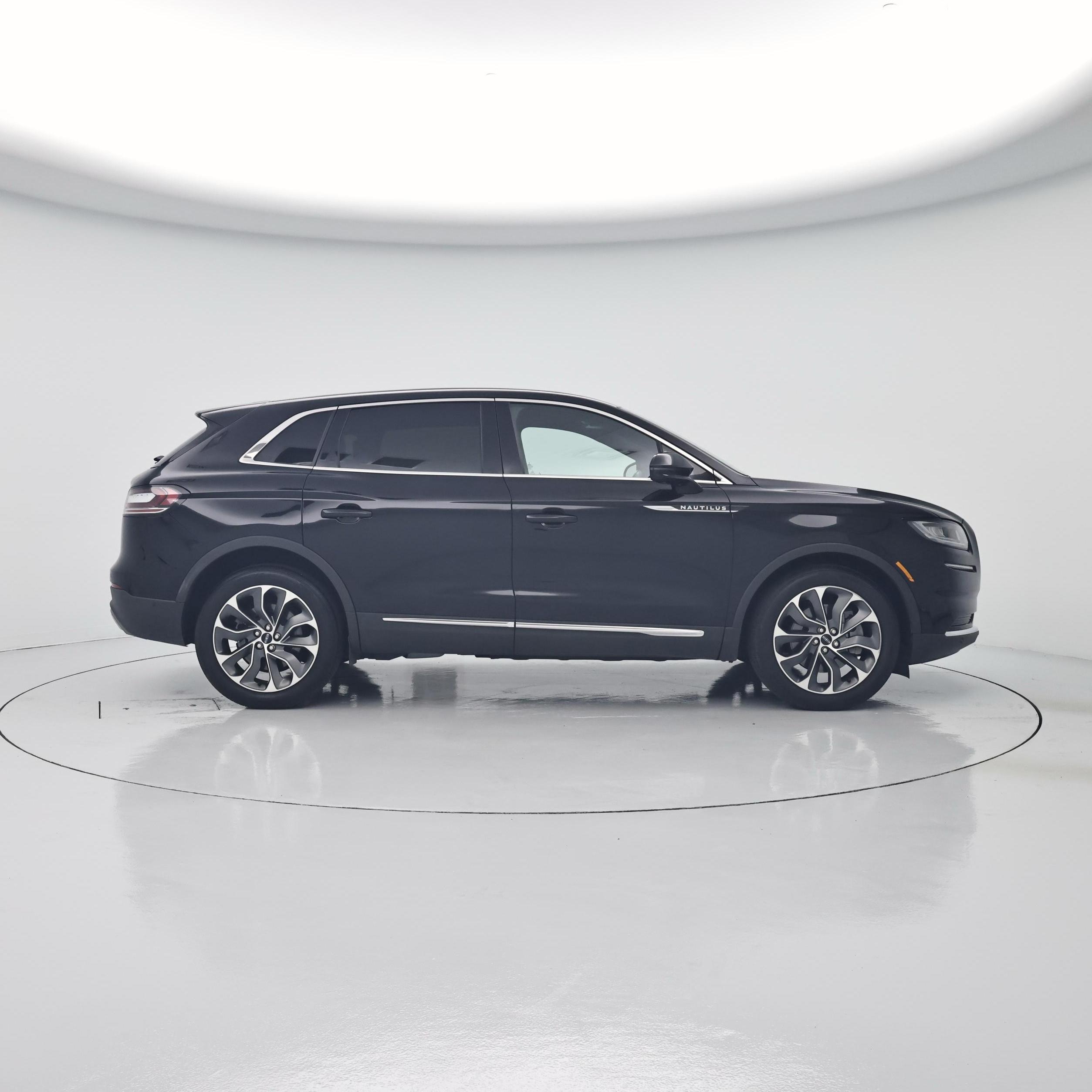 Thumbnail: 2022 Lincoln Nautilus - 7
