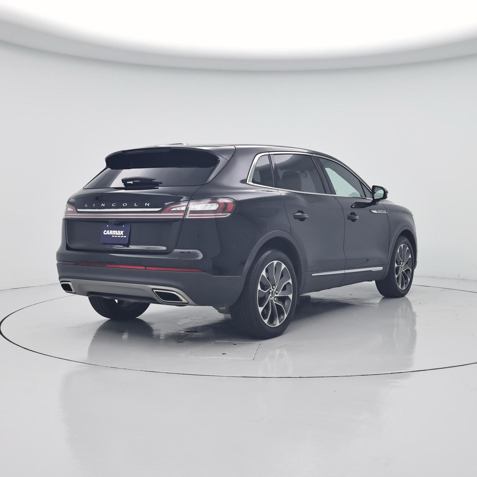 Thumbnail: 2022 Lincoln Nautilus - 8