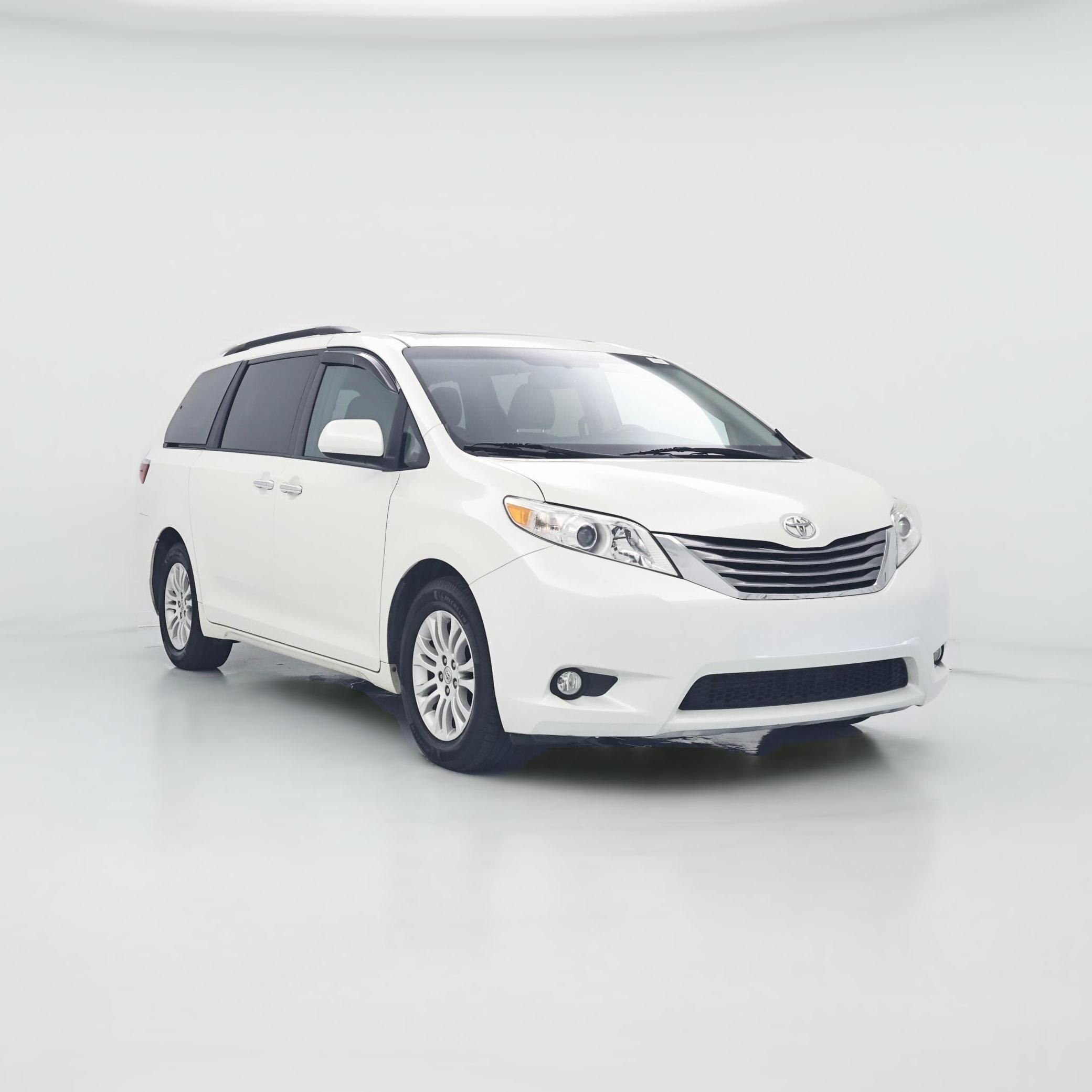 Thumbnail: 2017 Toyota Sienna - 1
