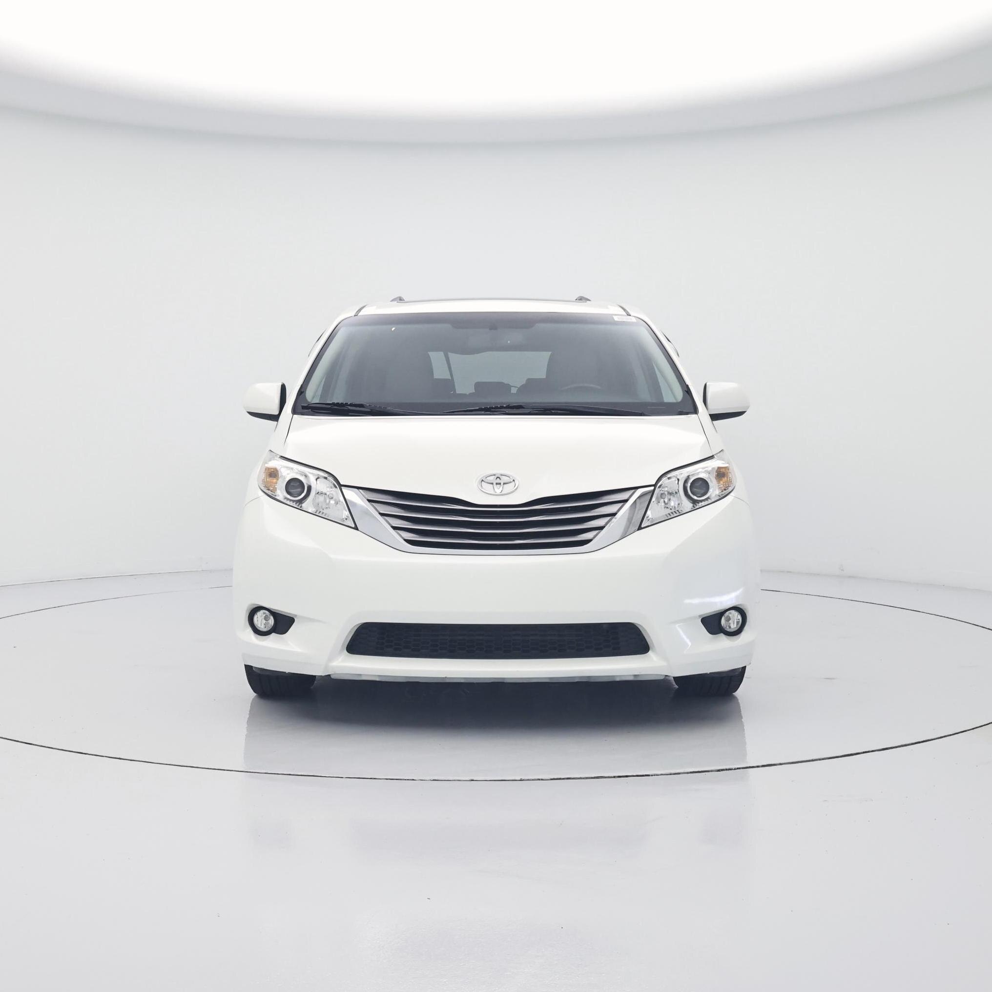 Thumbnail: 2017 Toyota Sienna - 5