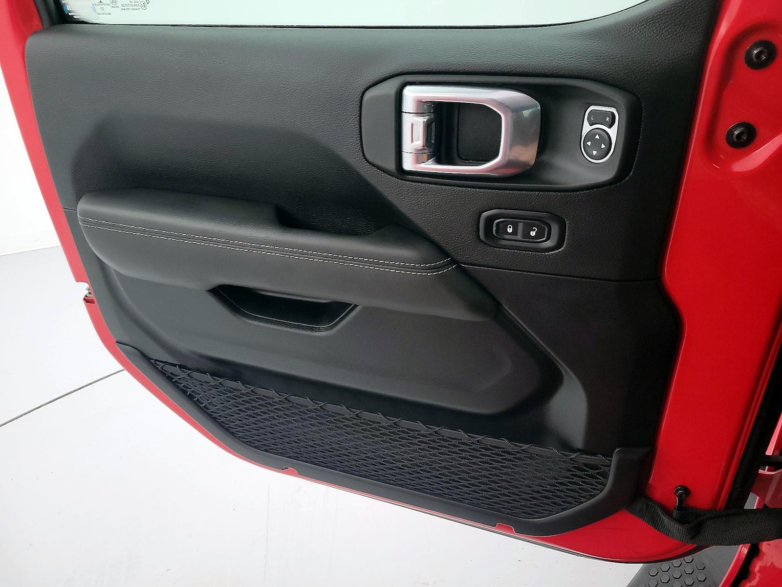 2021 Jeep Wrangler Unlimited Sahara - Photo 13