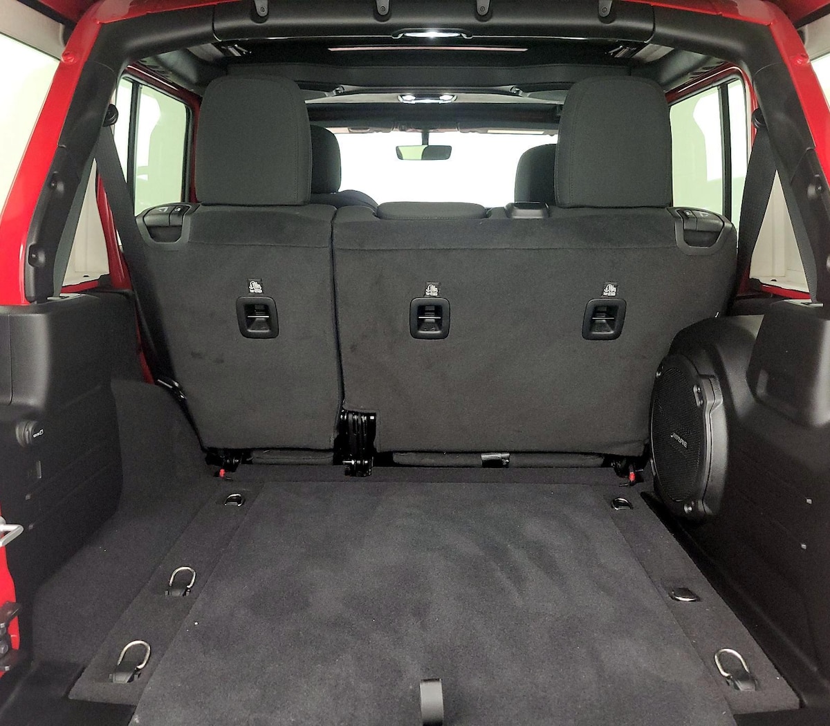 Trunk/Cargo (Seats Up)