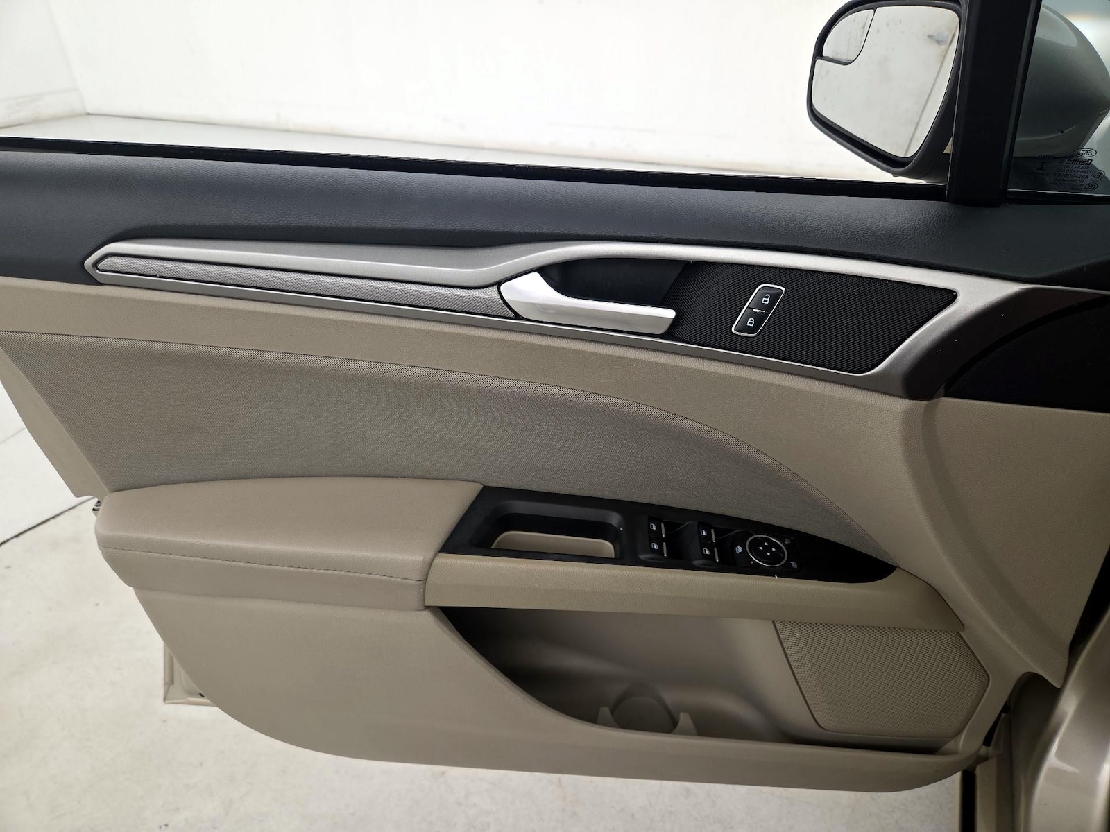 2018 Ford Fusion SE - Photo 13
