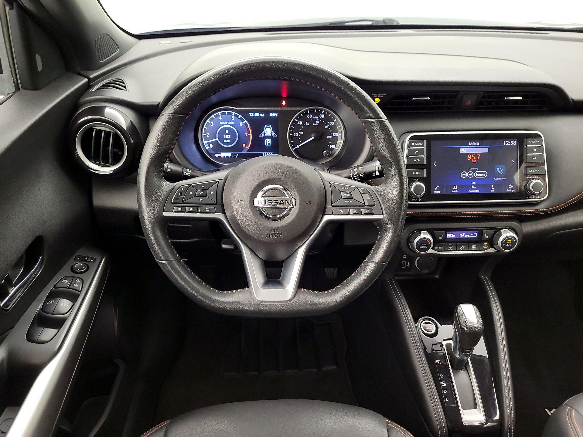 Thumbnail: 2020 Nissan Kicks - 10