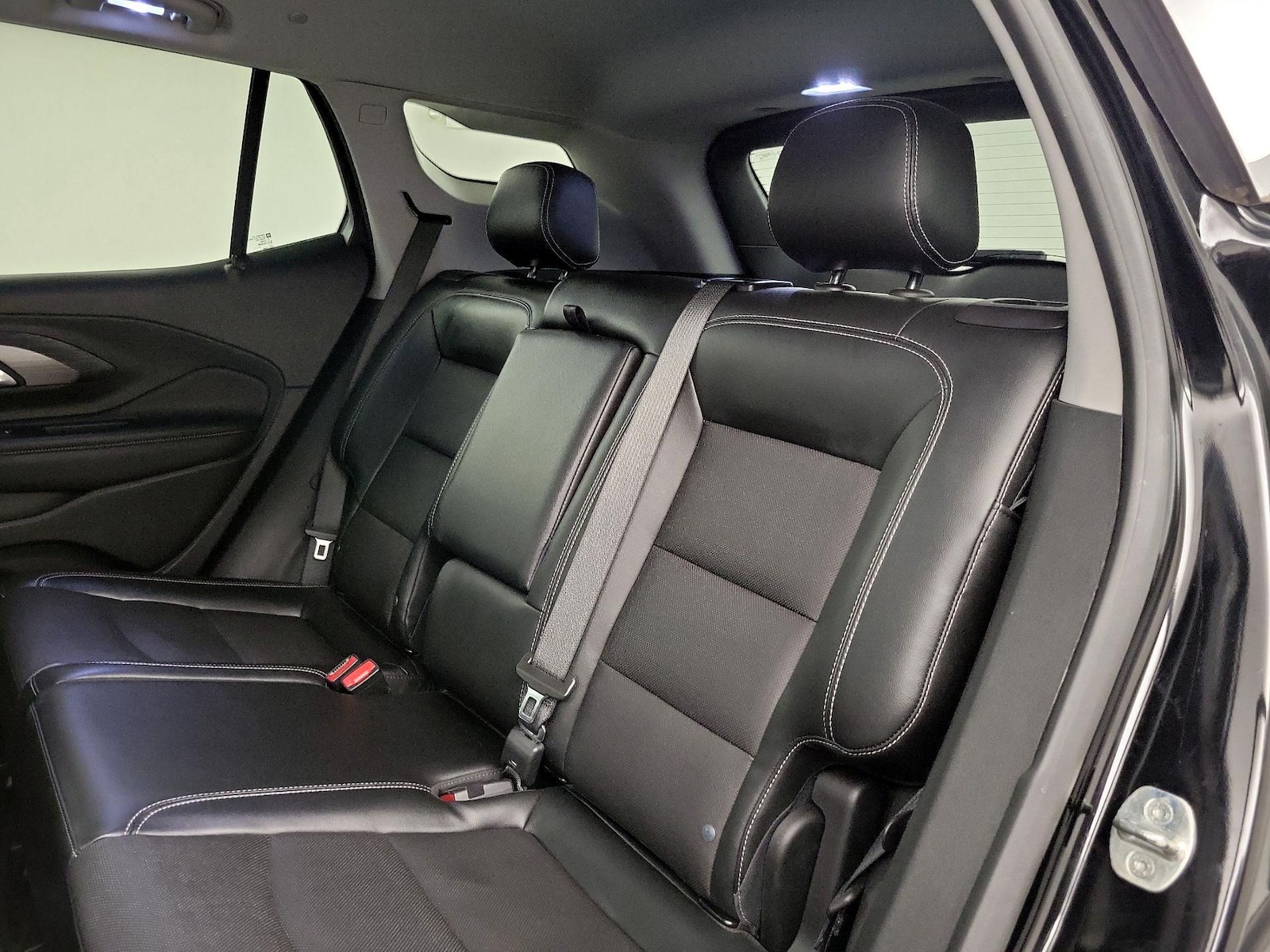 2023 GMC Terrain SLT - Photo 21