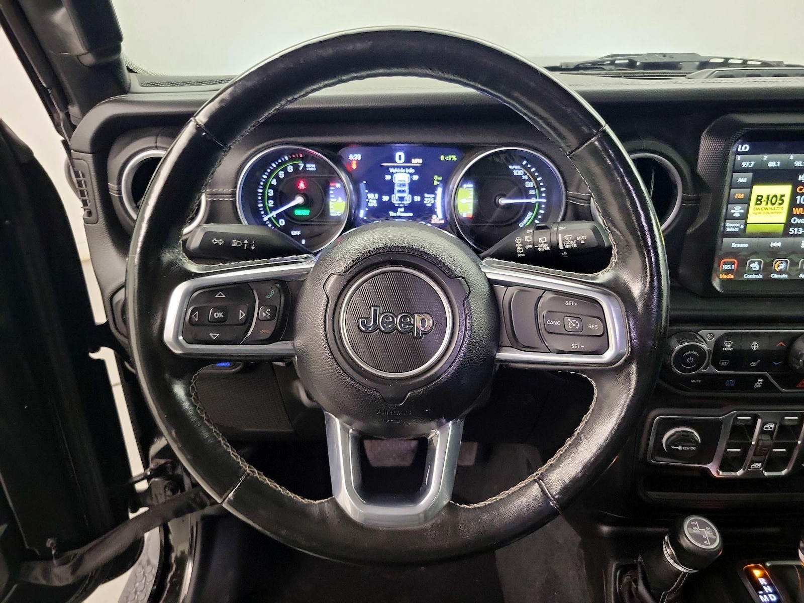 2022 Jeep Wrangler Unlimited Sahara 4XE - Photo 11