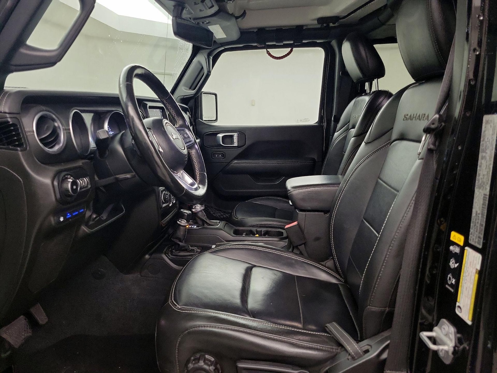 2022 Jeep Wrangler Unlimited Sahara 4XE - Photo 12