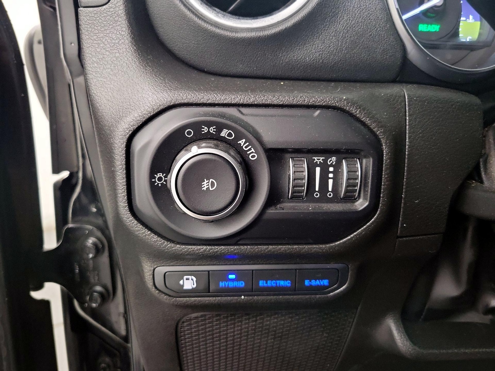 2022 Jeep Wrangler Unlimited Sahara 4XE - Photo 14