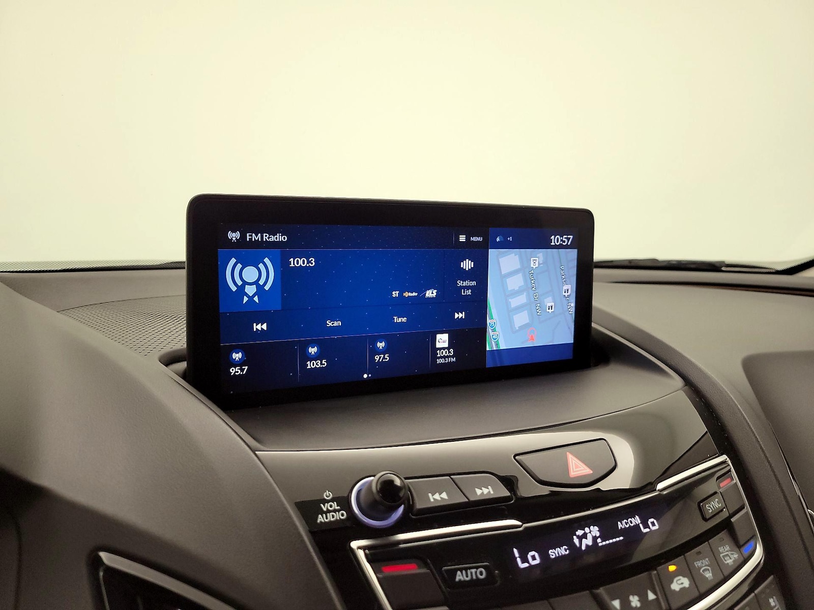 2020 Acura RDX Advance Package - Photo 17