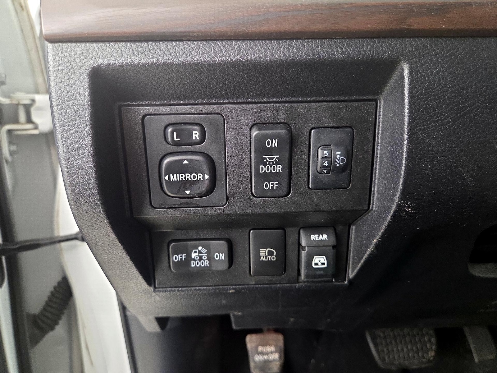 2018 Toyota Tundra Limited - Photo 14
