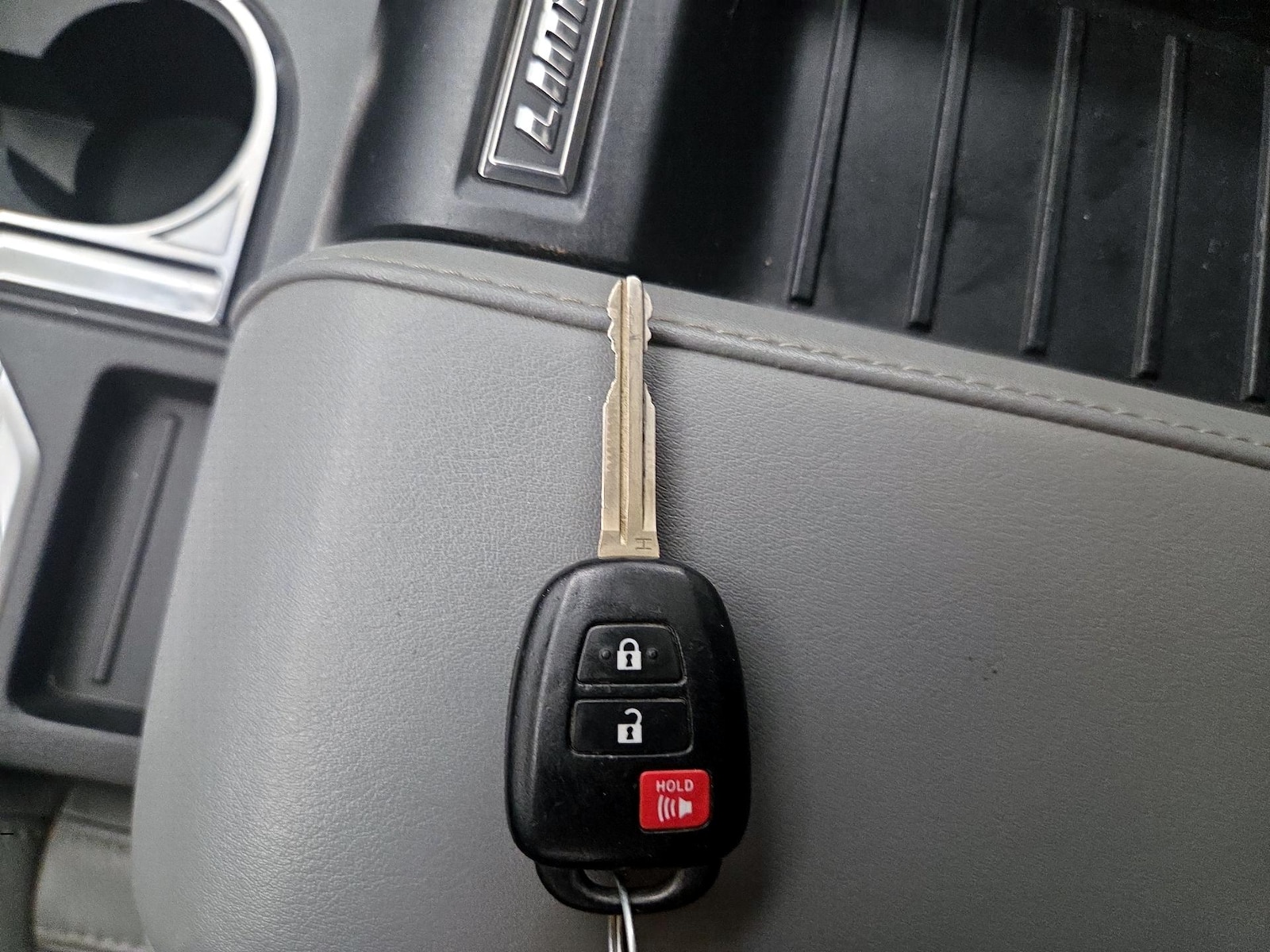 2018 Toyota Tundra Limited - Photo 25
