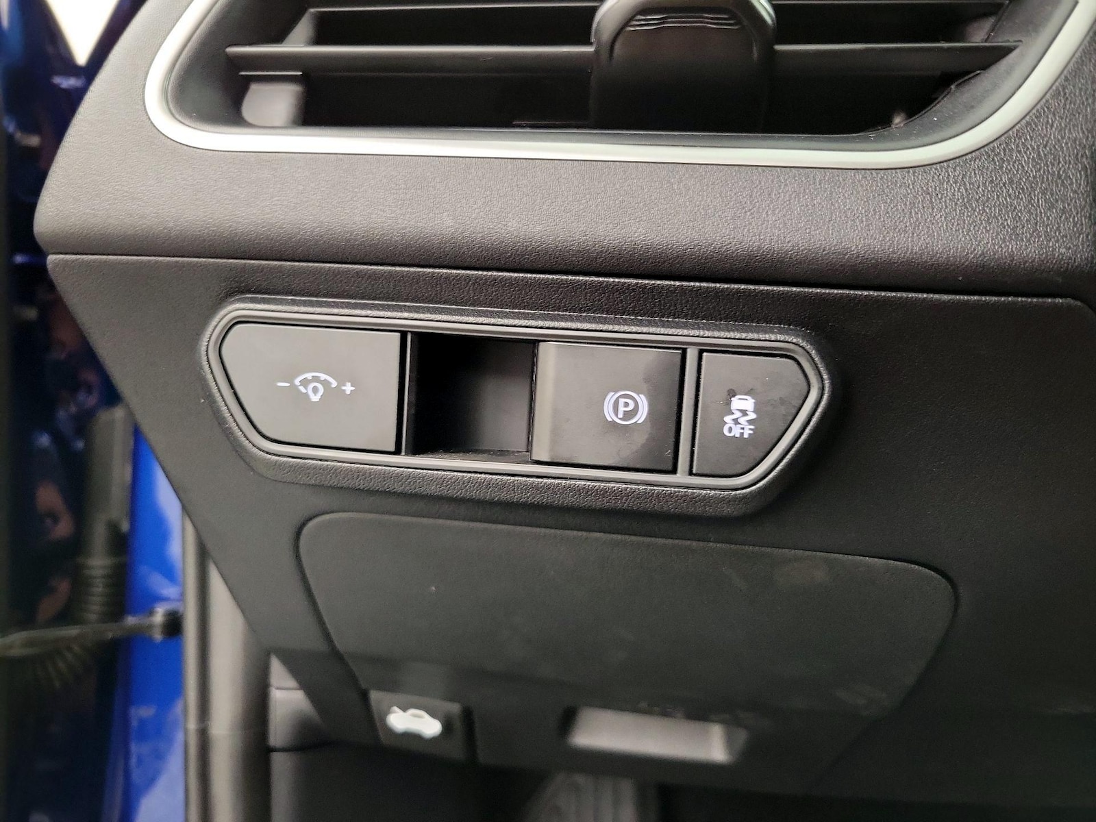 2025 Kia K4 LXS - Photo 14