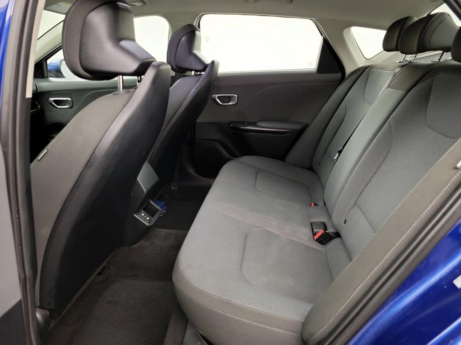 2025 Kia K4 LXS - Photo 20