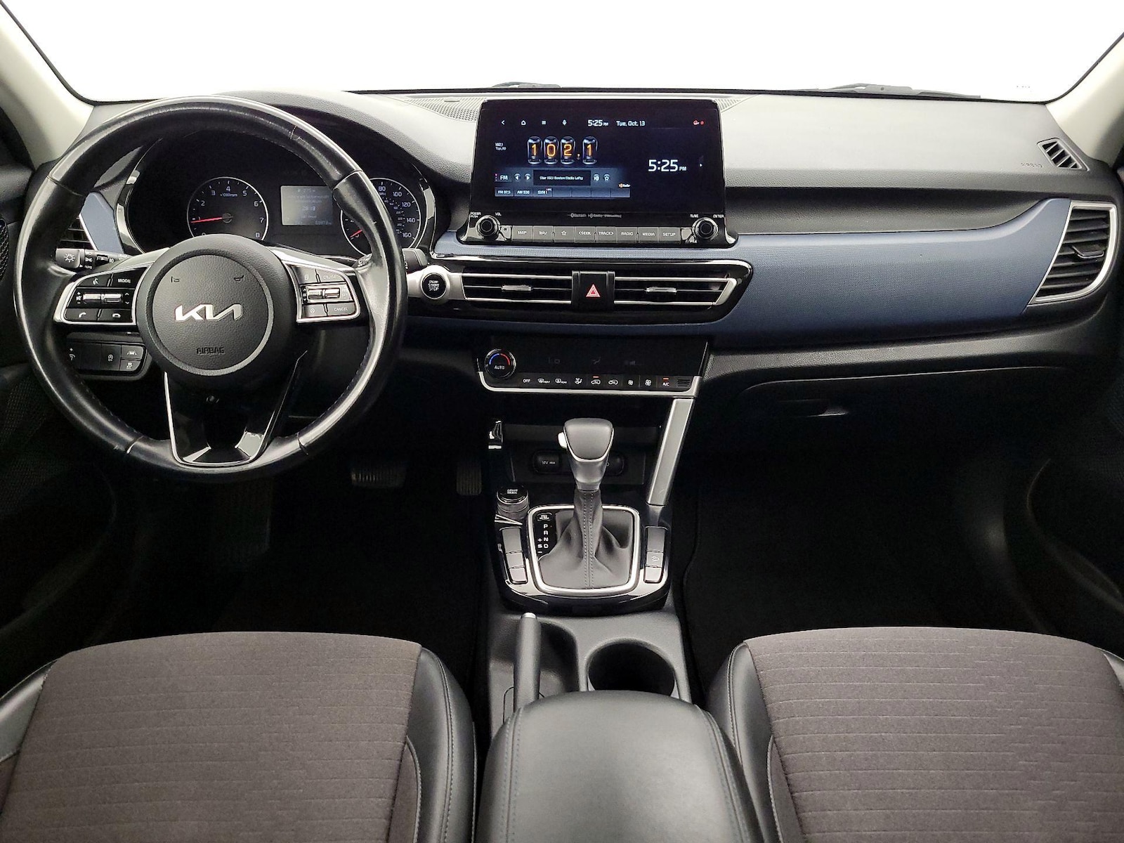 Apple CarPlay® & Android Auto™