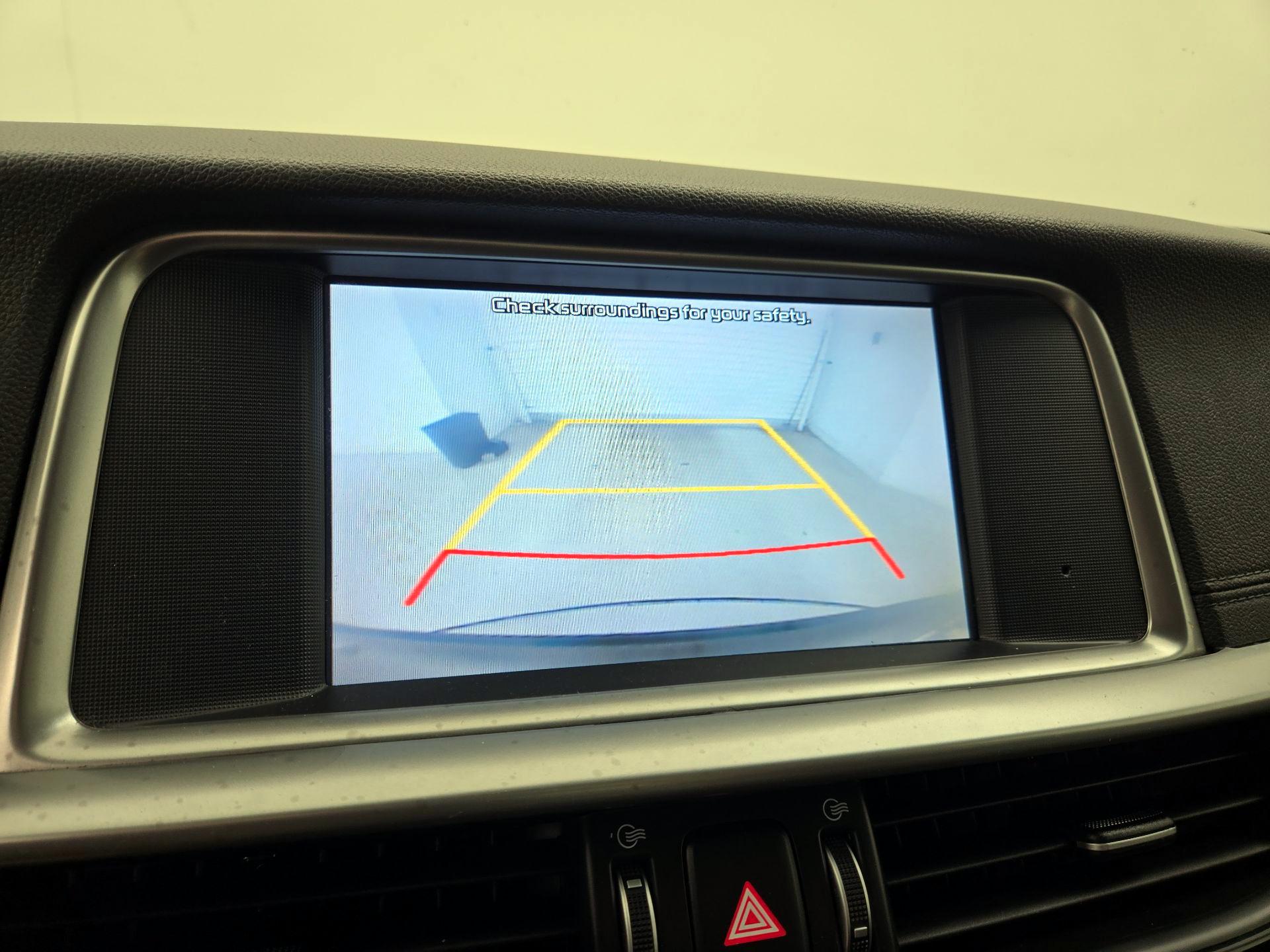 Thumbnail: 2019 Kia Optima - 14