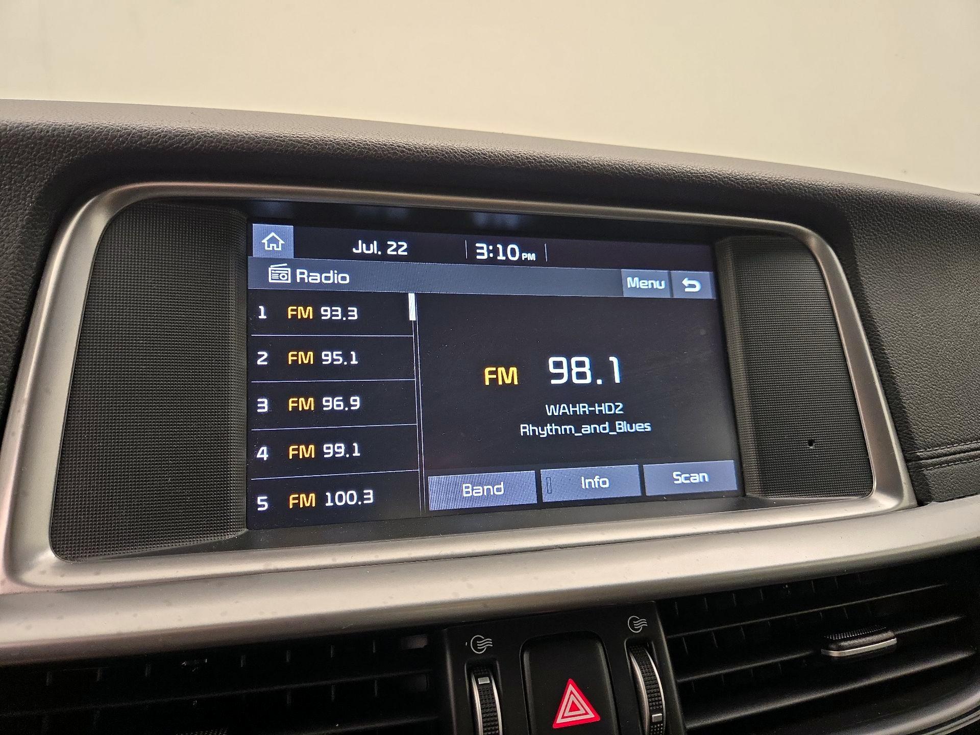 Thumbnail: 2019 Kia Optima - 15